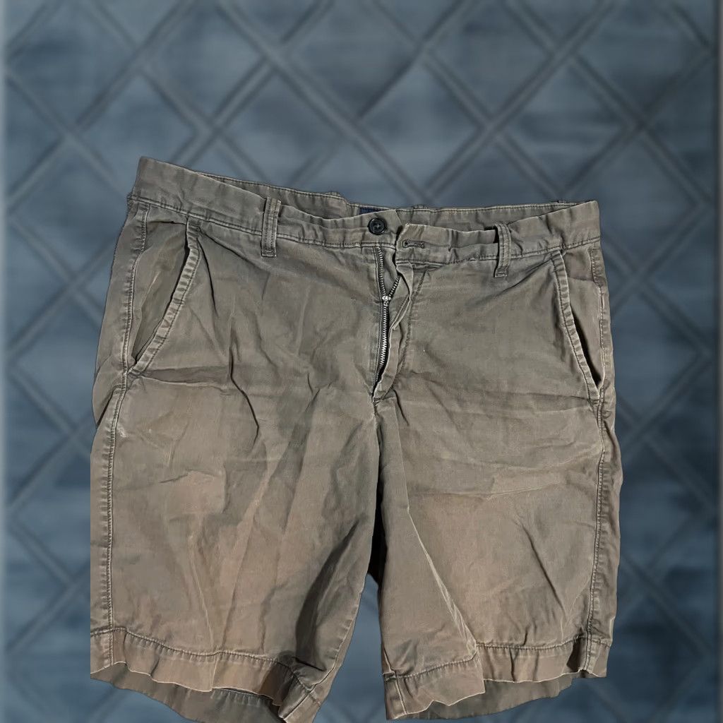 Gap GAP Men's Stretch Chino Shorts Size 34 Brown Comfort Stretch Waistband Classic Casual Size US 34 / EU 50 - 1 Thumbnail