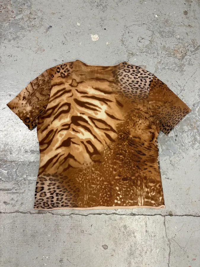 Gianfranco Ferre × Vintage Gianfranco Ferré Animal Print V-Neck T-Shirt Size S / US 4 / IT 40 - 4 Thumbnail