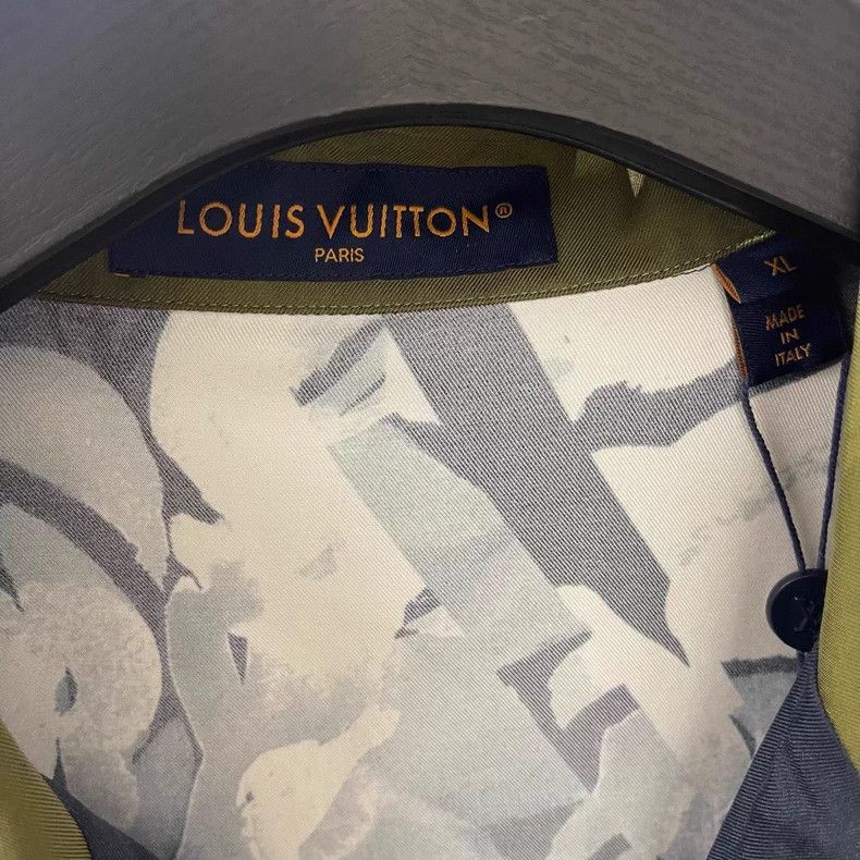Louis Vuitton LOUIS VUITTON Flying Pigeon Full Print Silk Short Sleeve Sh Size US XL / EU 56 / 4 - 3 Thumbnail