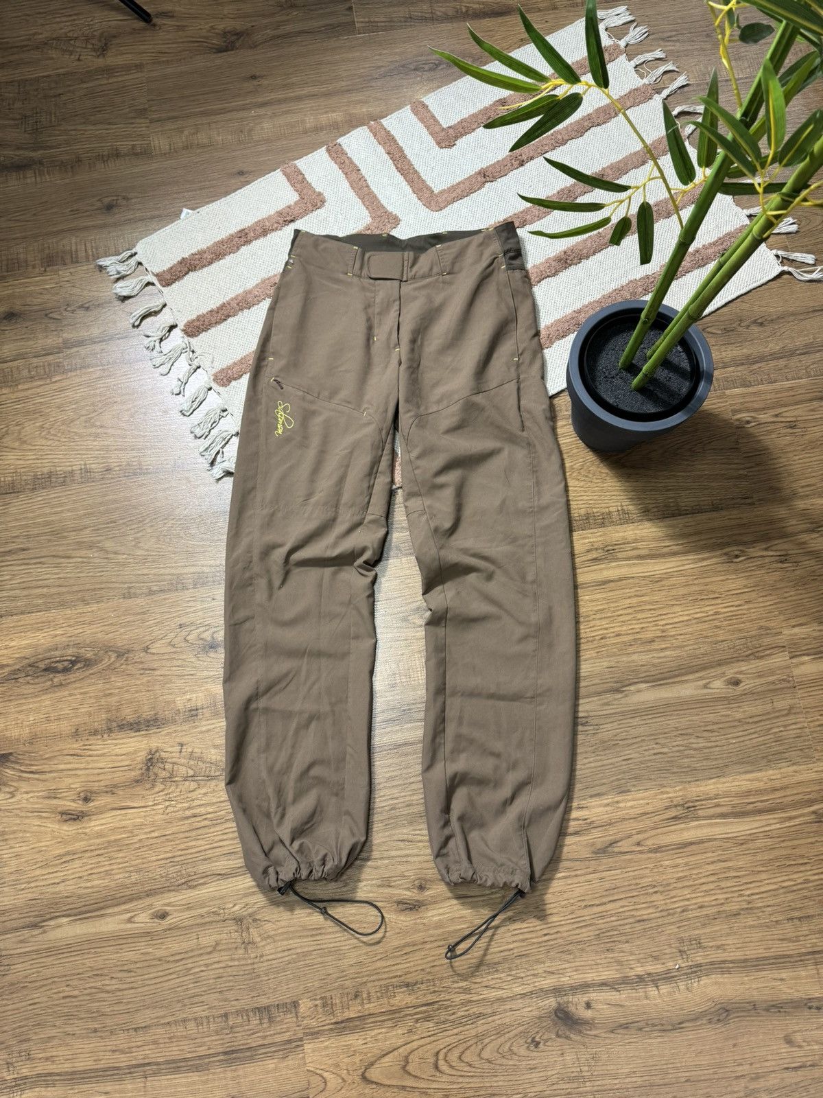 Salomon VINTAGE SALOMON GORPCORE TIE PANTS Size 29" - 1 Thumbnail