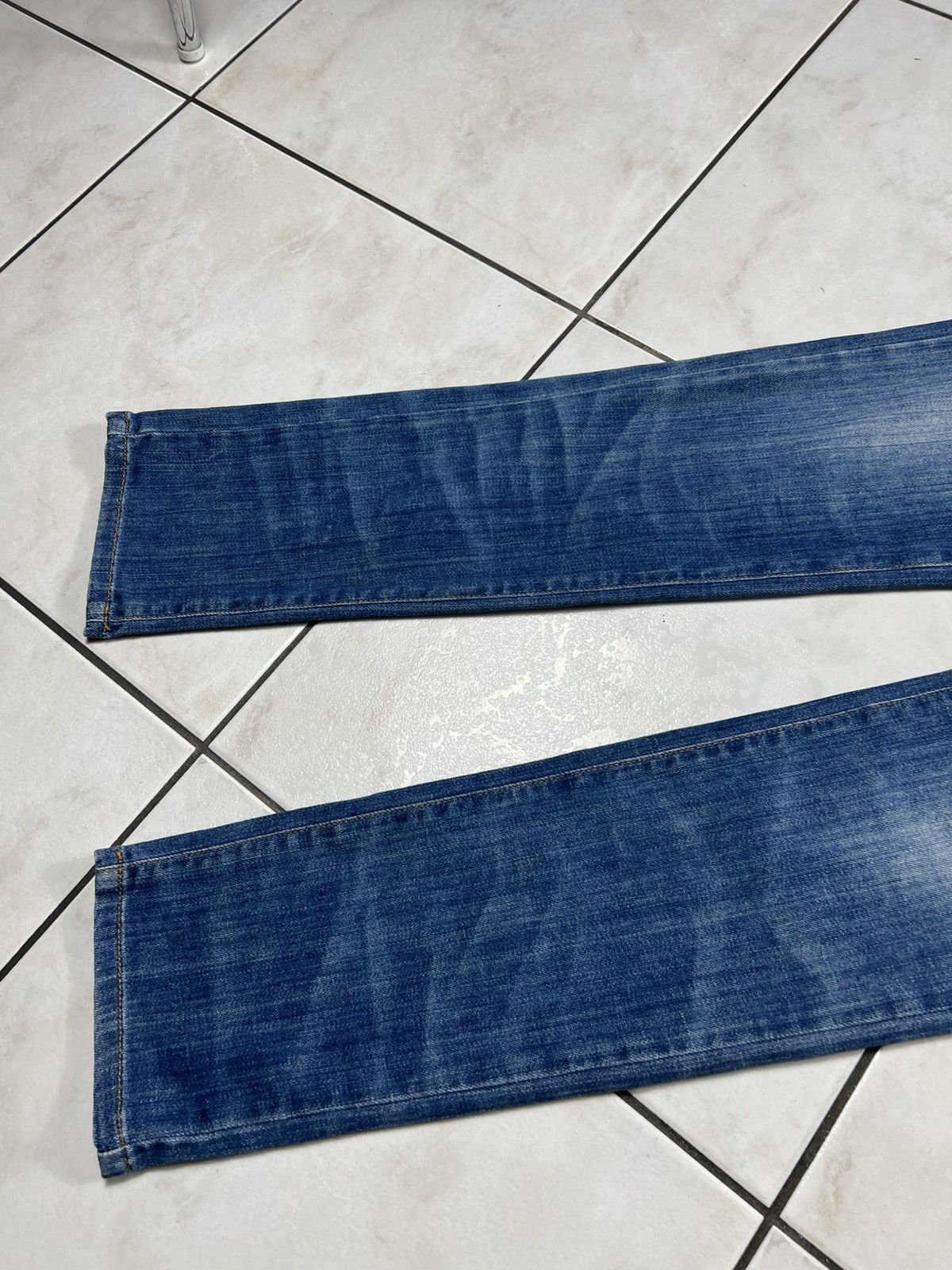 John Galliano Vintage John Galliano y2k skinny slim fit jeans washed denim Size 26" / US 2 / IT 38 - 8 Thumbnail
