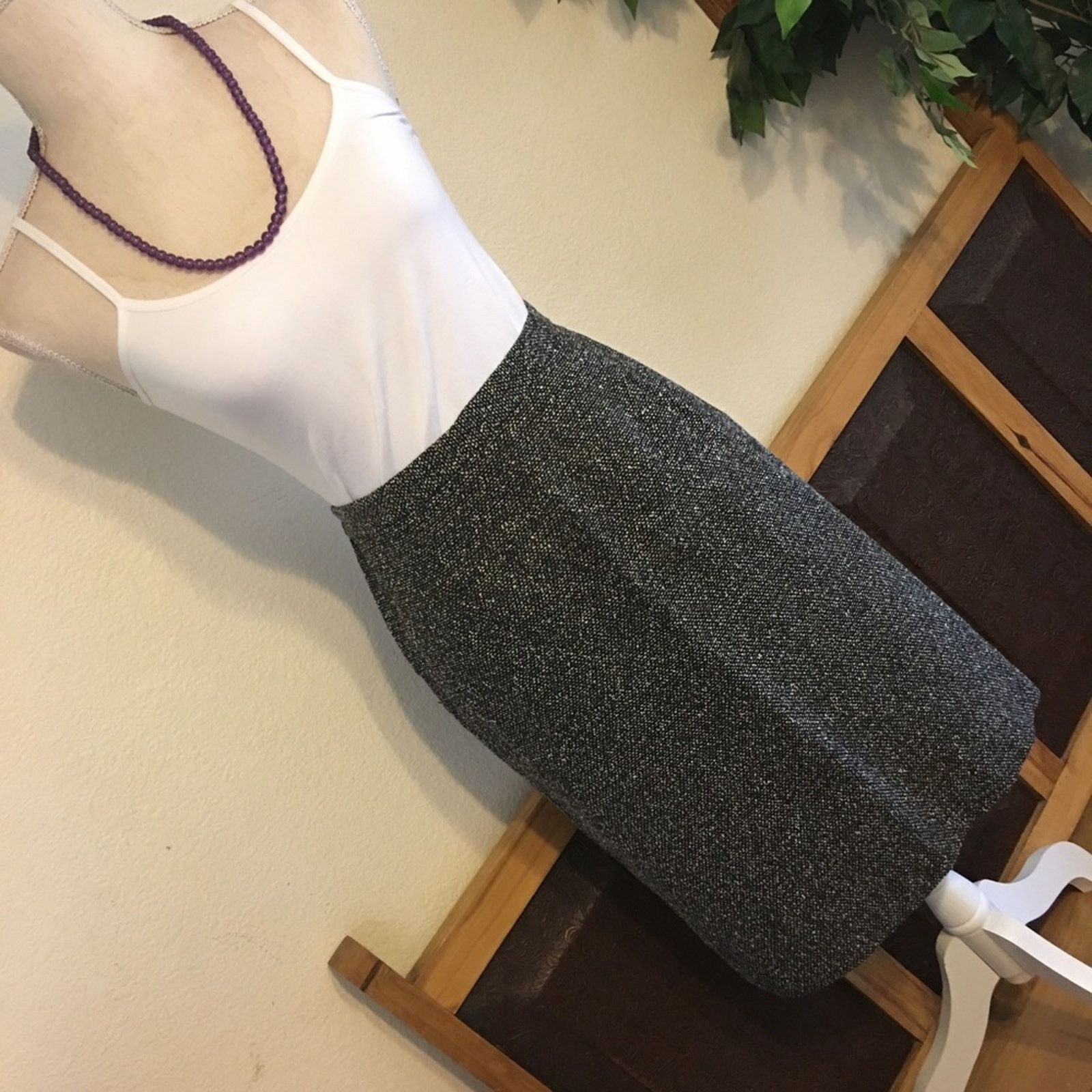 Vintage Villager black & white boucle career skirt suit 10 Size L / US 10 / IT 46 - 4 Thumbnail