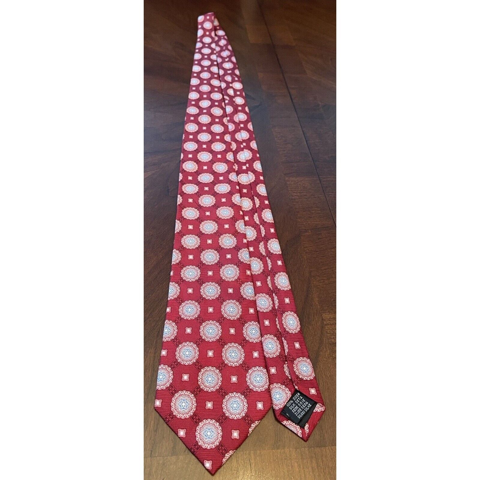 Other Cape Cod Neckwear Red Blue 100% Silk Made In China Size ONE SIZE - 3 Thumbnail