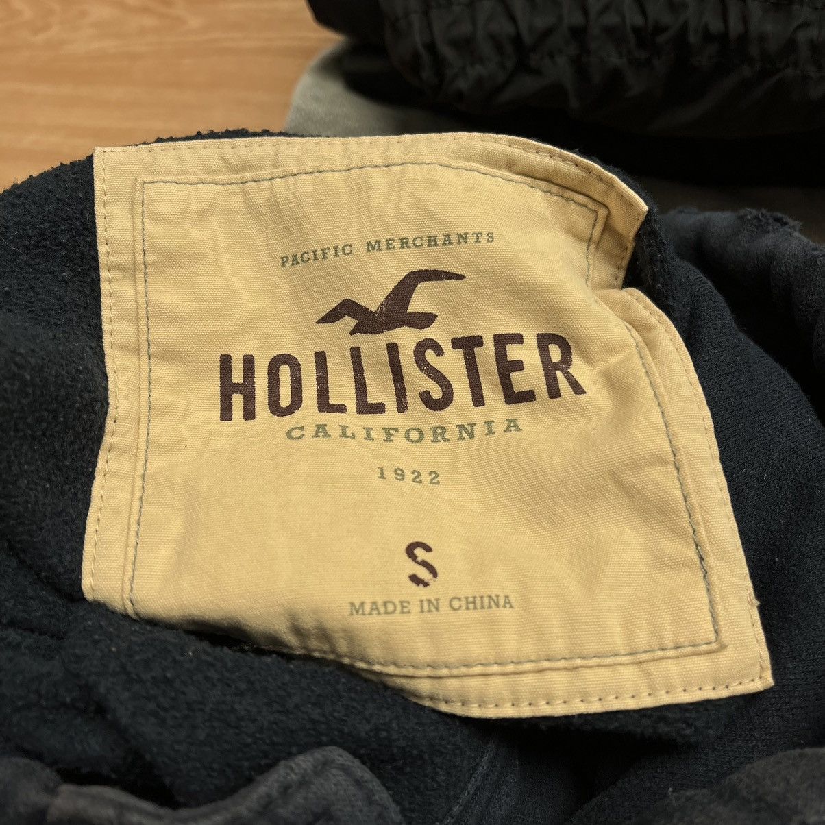 Hollister Y2K Hollister Button Hoodie Natural Sun Paded n Destroyed Size S / US 4 / IT 40 - 11 Thumbnail