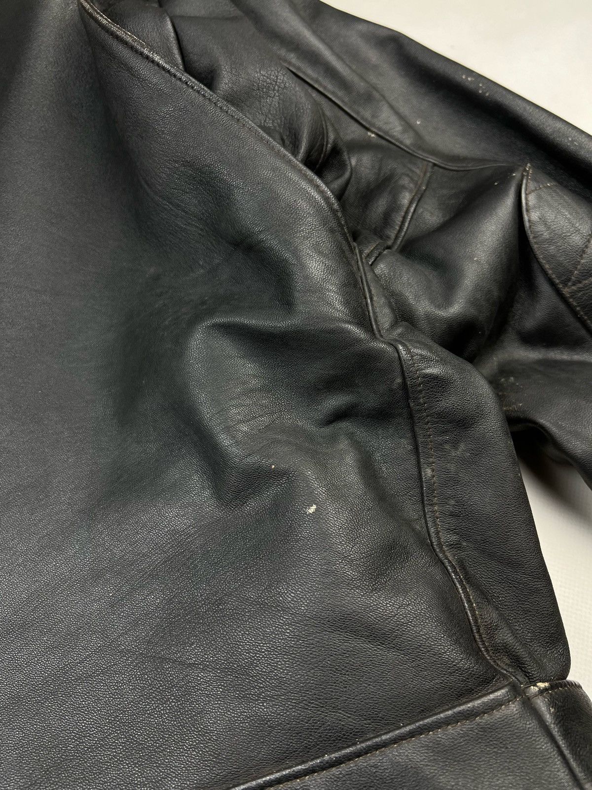 Vintage Vintage Perfecto Leather Jacket Distressed Size US XL / EU 56 / 4 - 20 Thumbnail
