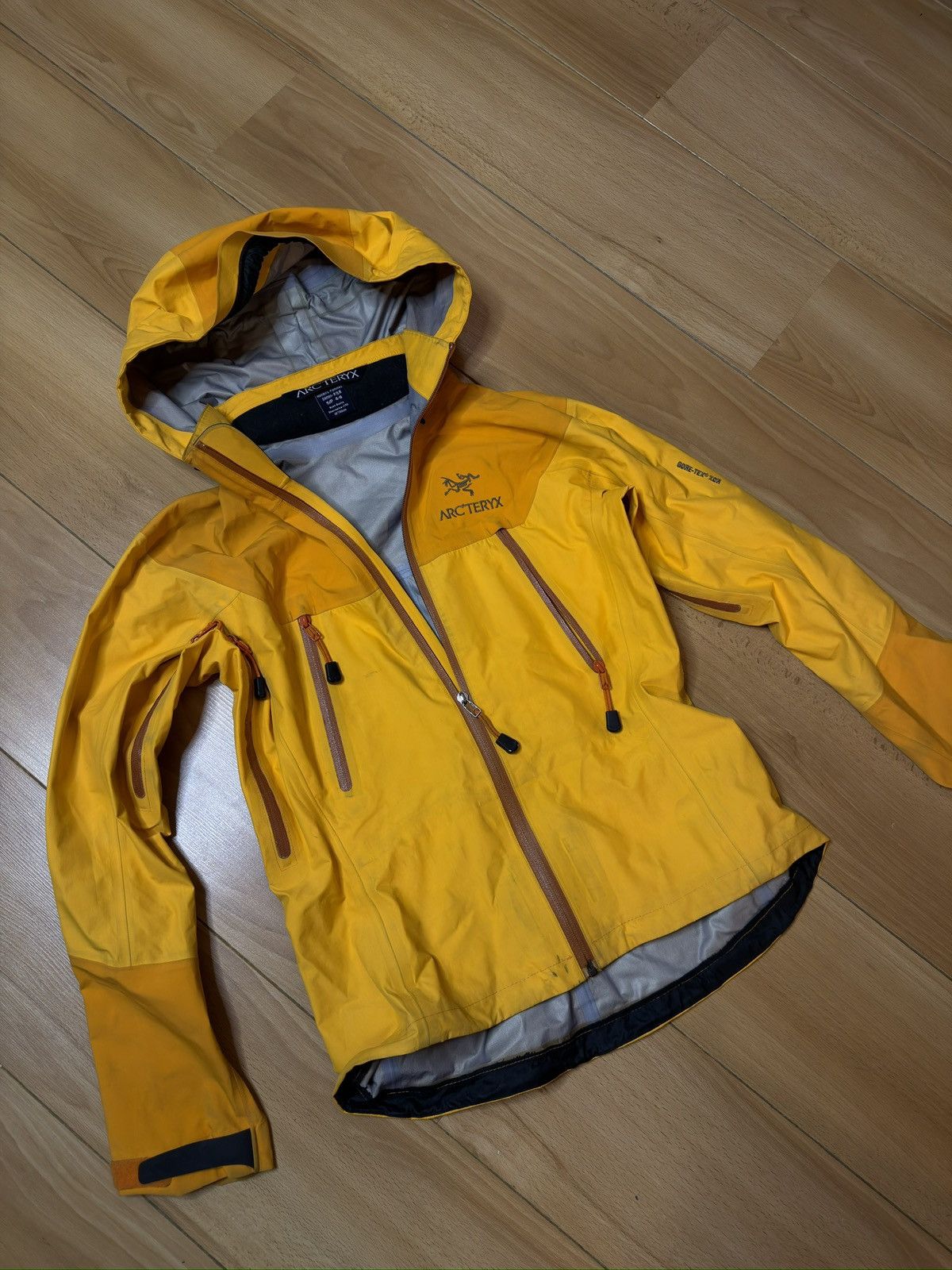 Arc'teryx Arcteryx women ski jacket gore tex Size S / US 4 / IT 40 - 3 Thumbnail