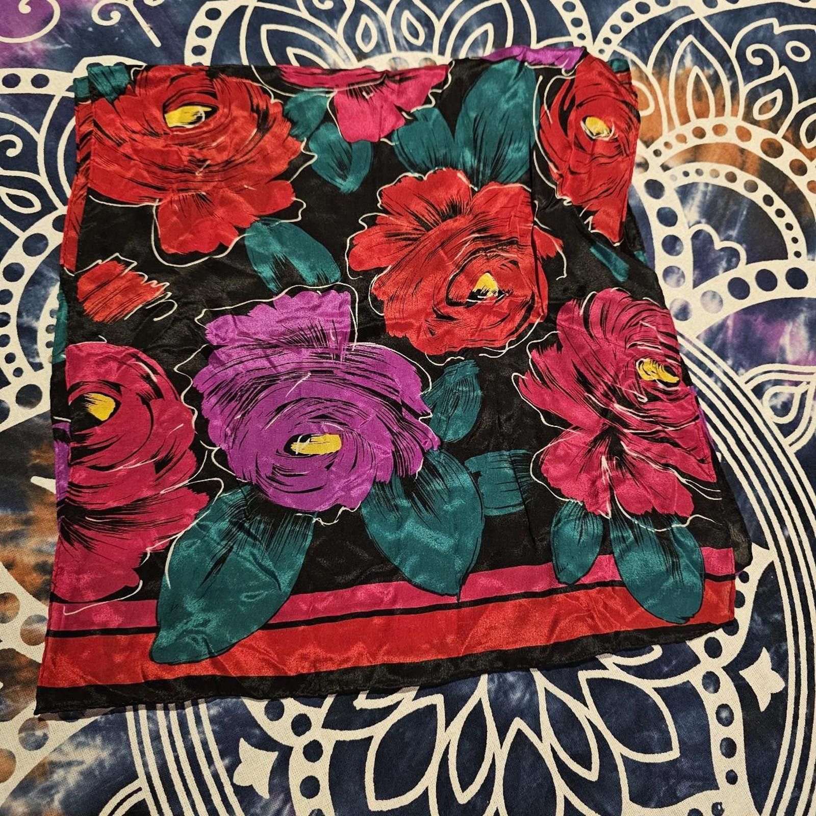Designer Vintage Silk Floral Scarf Size ONE SIZE - 5 Thumbnail
