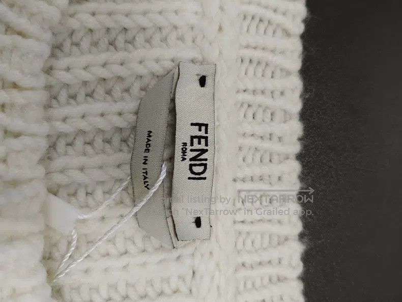 Fendi Fendi Classic Logo Crewneck Knit Sweater - White Size XS / US 0-2 / IT 36-38 - 4 Thumbnail