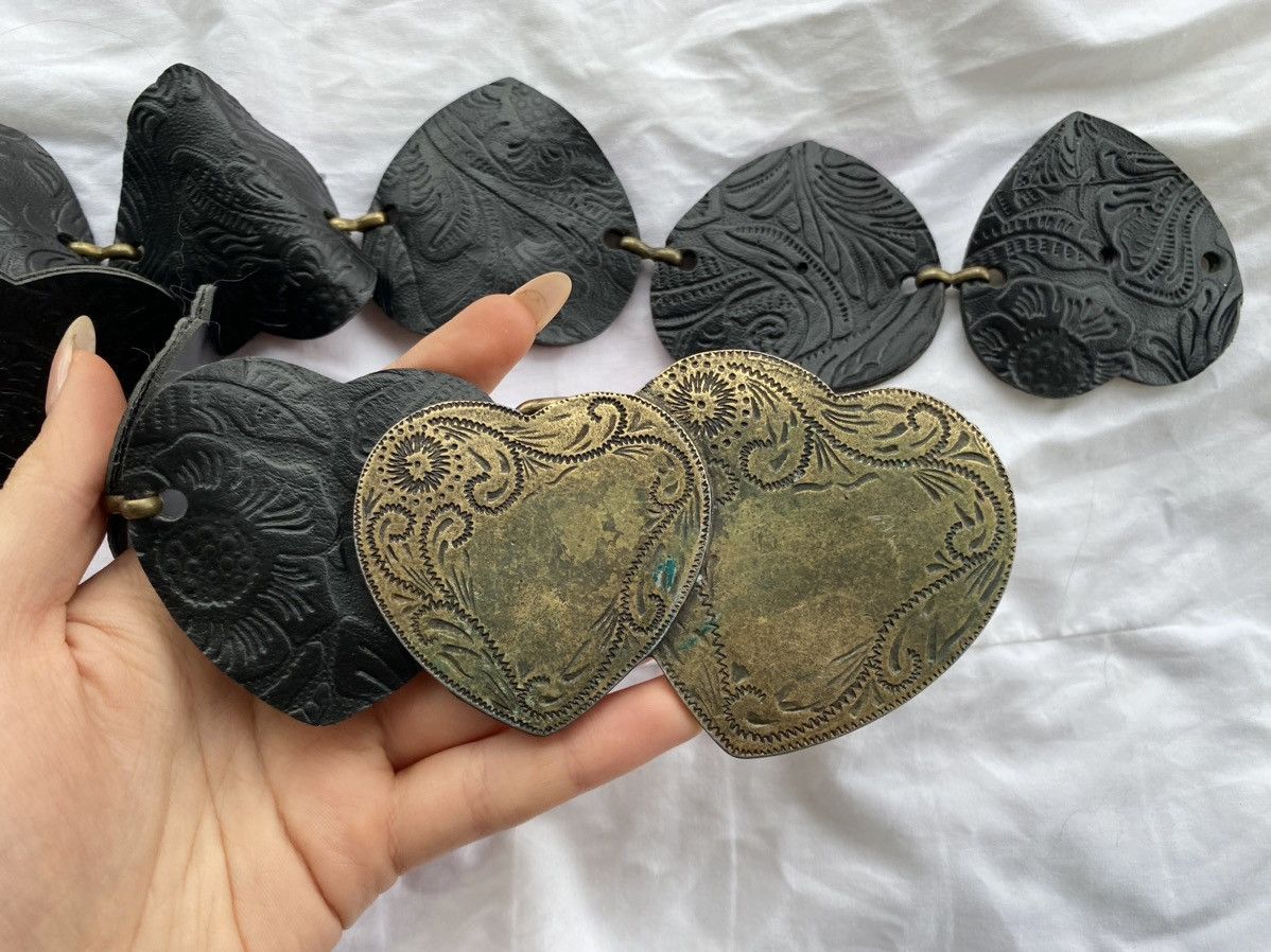 Vintage Vintage heart shaped leather belt Size ONE SIZE - 3 Thumbnail