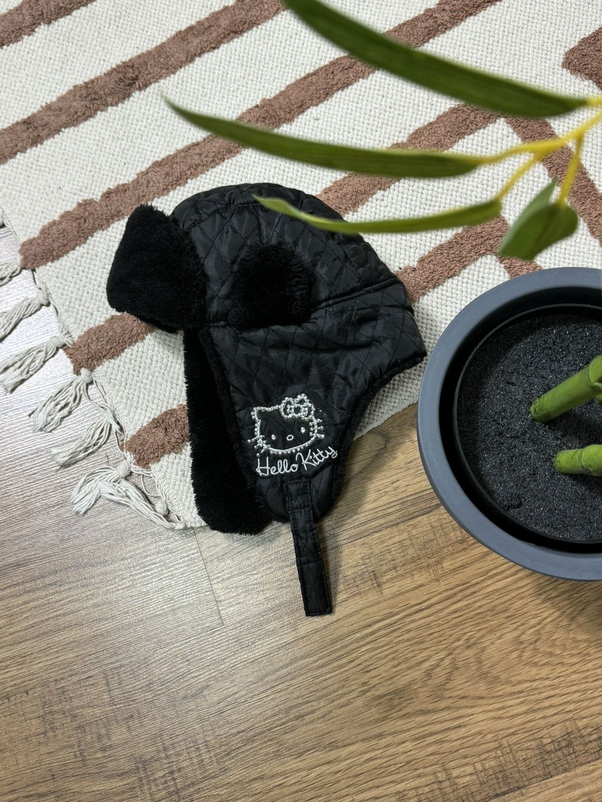 Cartoon Network × Japanese Brand × Vintage VINTAGE HELLO KITTY QUILTED USHANKA AVIATOR HAT Size ONE SIZE - 1 Thumbnail