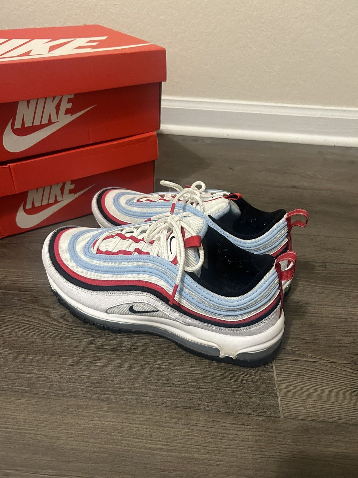 White Nike air Max 97s