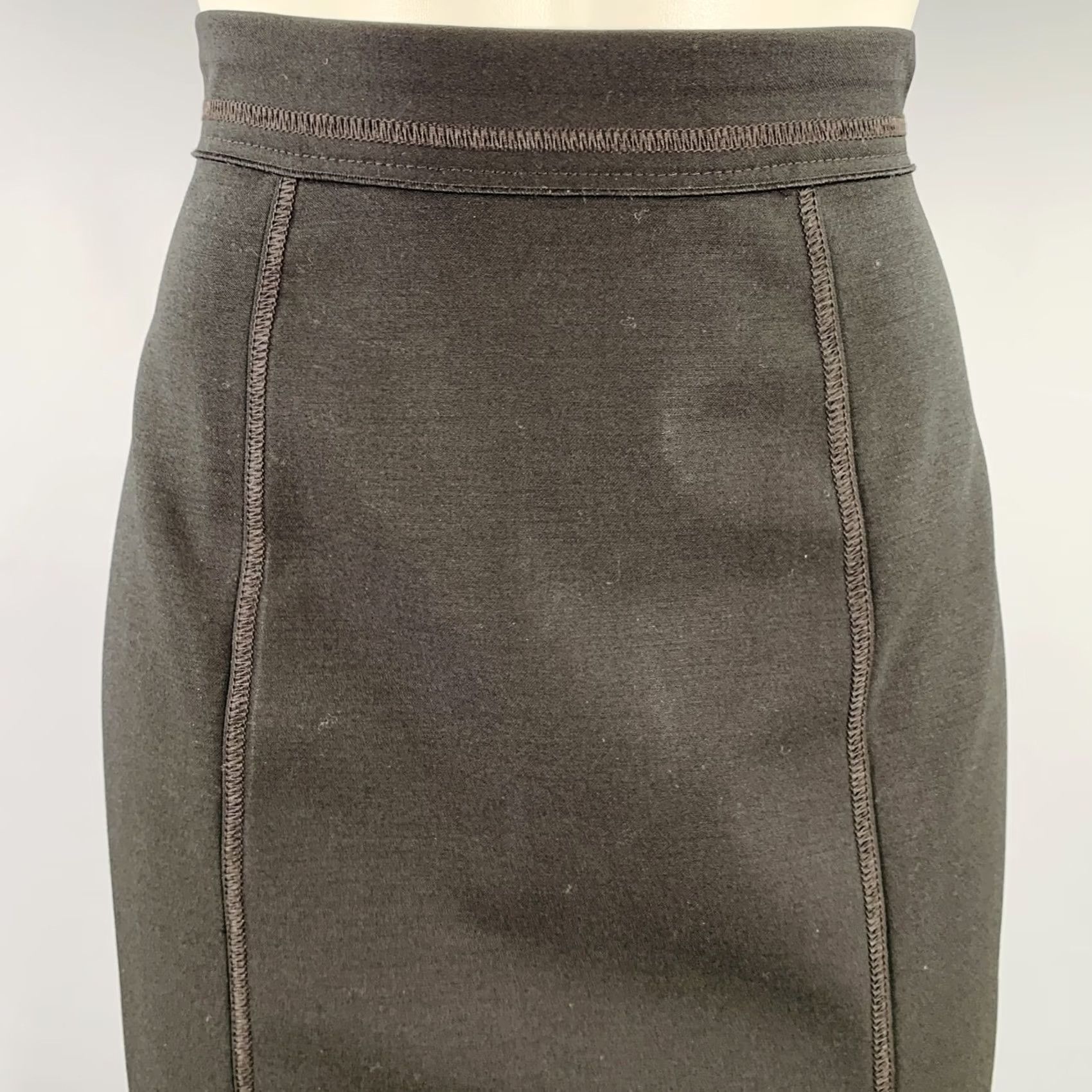 Dolce & Gabbana DOLCE & GABBANA Skirt Size 4 Black Virgin Wool Blend Reverse Seams Size 27" / US 4 / IT 40 - 2 Thumbnail