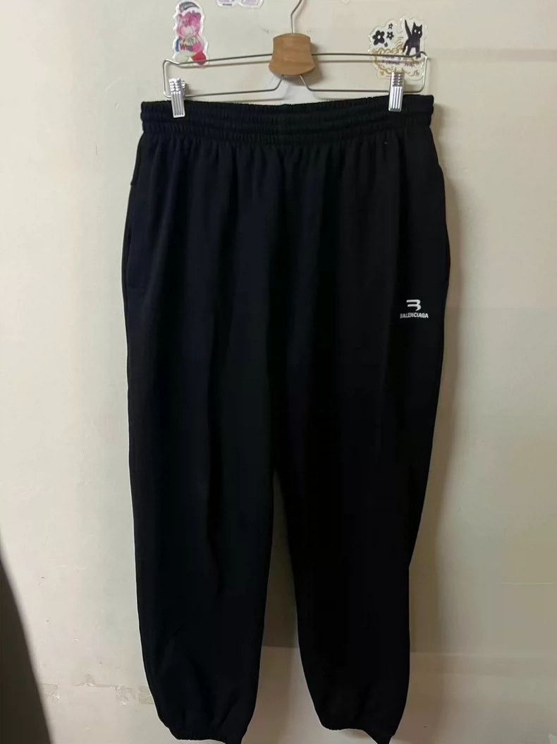 Balenciaga balenciaga black embroidered logo long pants-dmc Size US 31 - 1 Thumbnail
