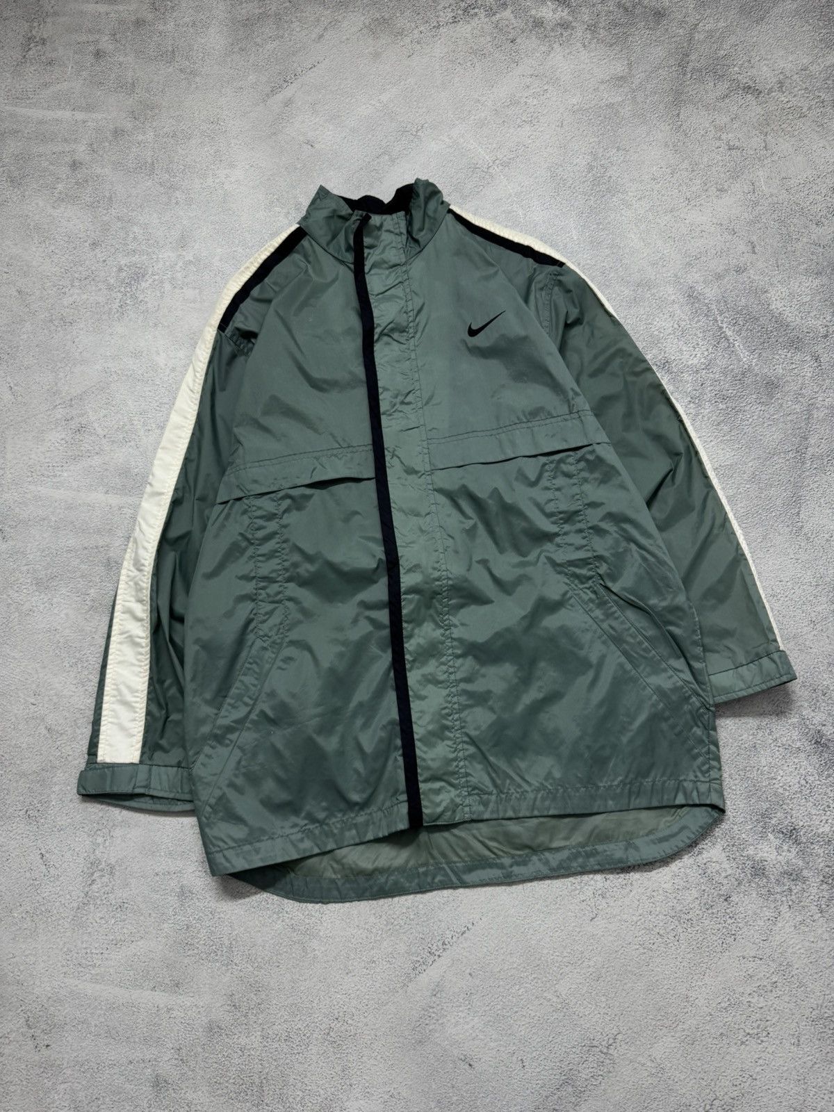 Nike Vintage Y2K Nike Nylon Mini Logo Jacket 00’s Size US S / EU 44-46 / 1 - 4 Thumbnail