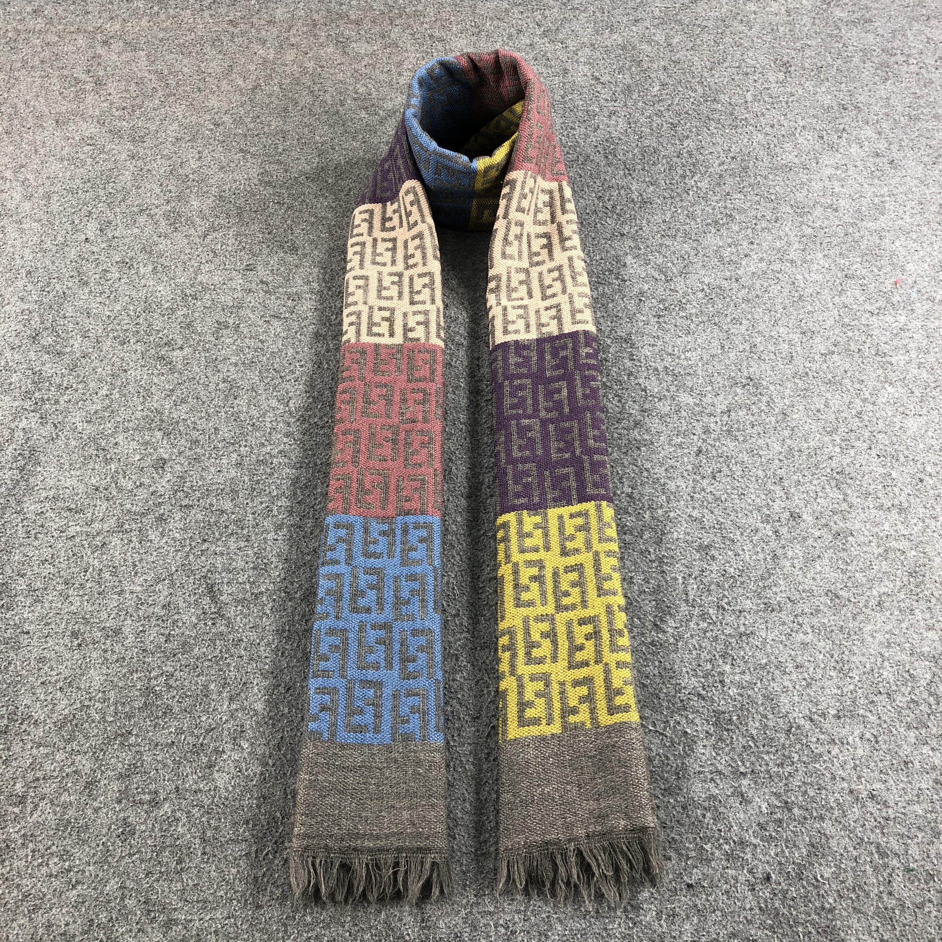 Fendi FENDI MONOGRAM Multicolor Scarf Muffler Wool V752 Size ONE SIZE - 1 Thumbnail