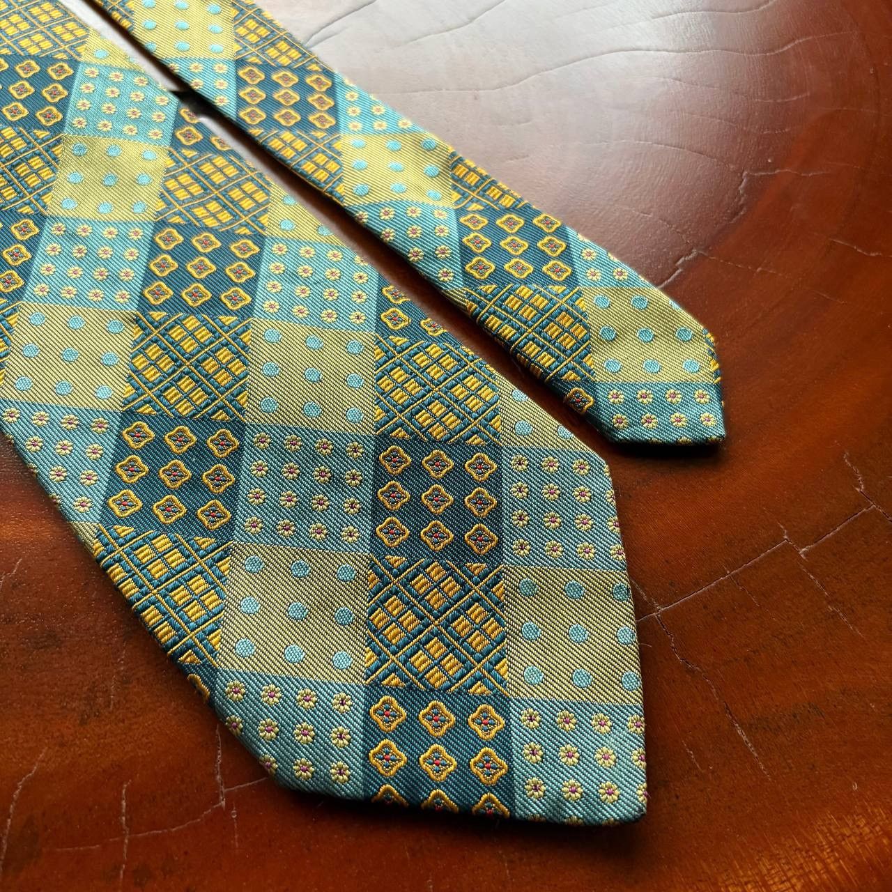 Fendi Vintage Fendi Silk Neck Tie Geometric And Floral Pattern Size ONE SIZE - 4 Thumbnail