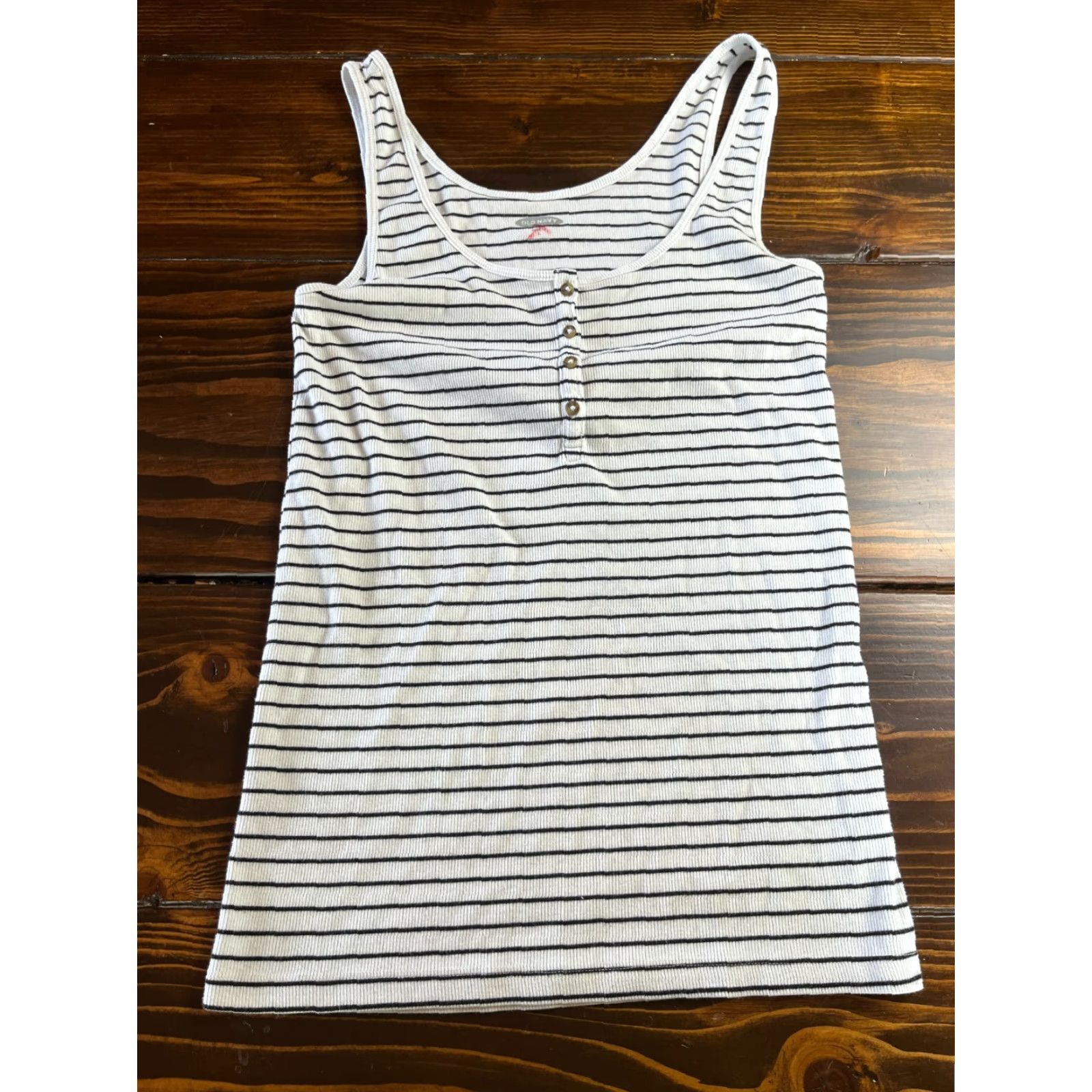 Old Navy Old Navy Tank Top Womens Large Black White Striped Casual Colorful Multicolor Tank Top Pattern Striped Sleeveless Round Neck Color may vary Size L / US 10 / IT 46 - 2 Thumbnail