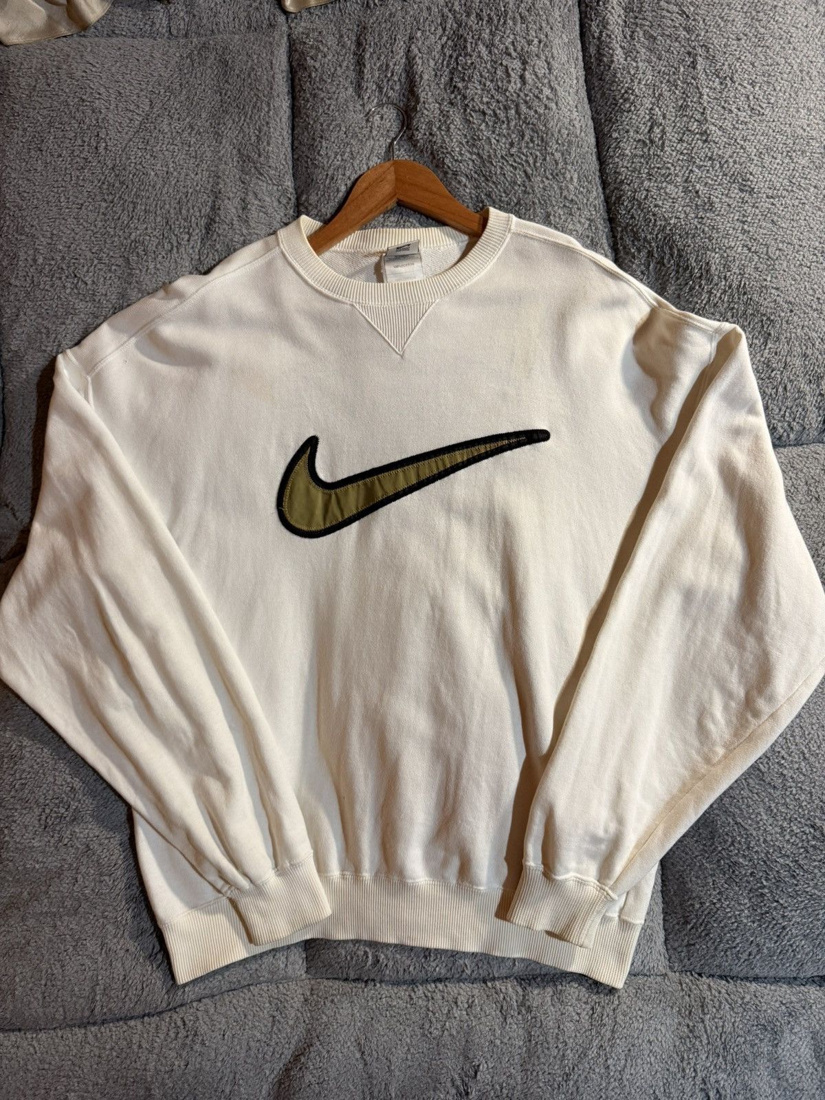 Nike RARE VINTAGE SWEATSHIRT NIKE SPELL OUT BACK HIT Size US XL / EU 56 / 4 - 2 Thumbnail