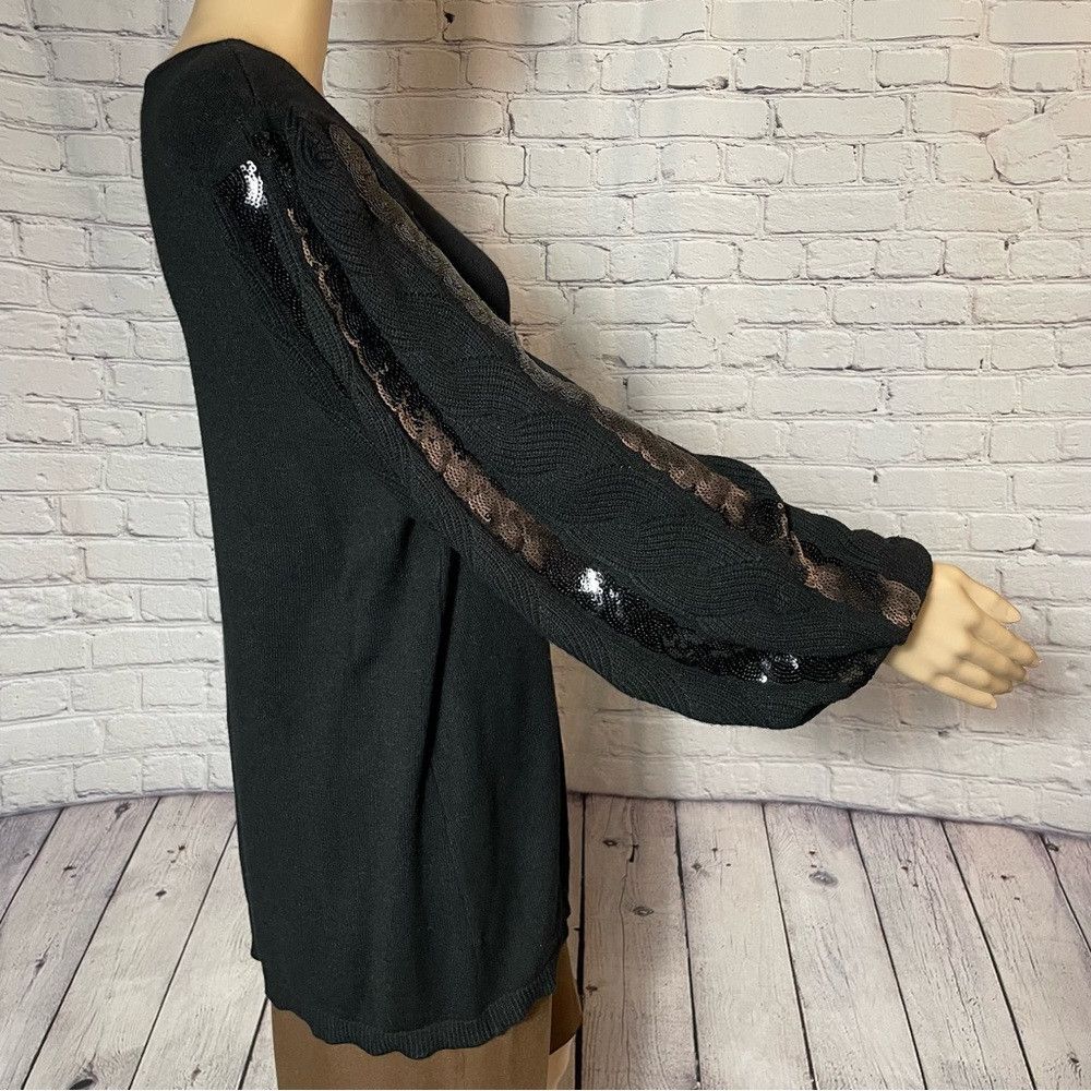 Chicos Chico's Black Textured Pullover With Sequin Sleeves Size 2 Size L / US 10 / IT 46 - 4 Thumbnail