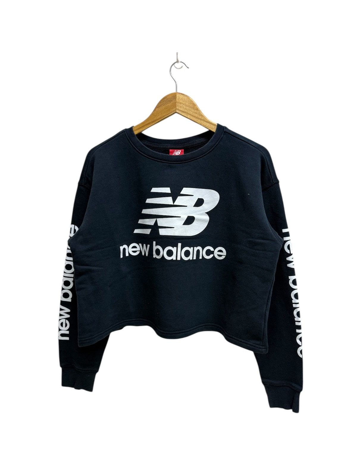 New Balance New Balance Big Logo Cropped Sweatshirt Size M / US 6-8 / IT 42-44 - 1 Thumbnail