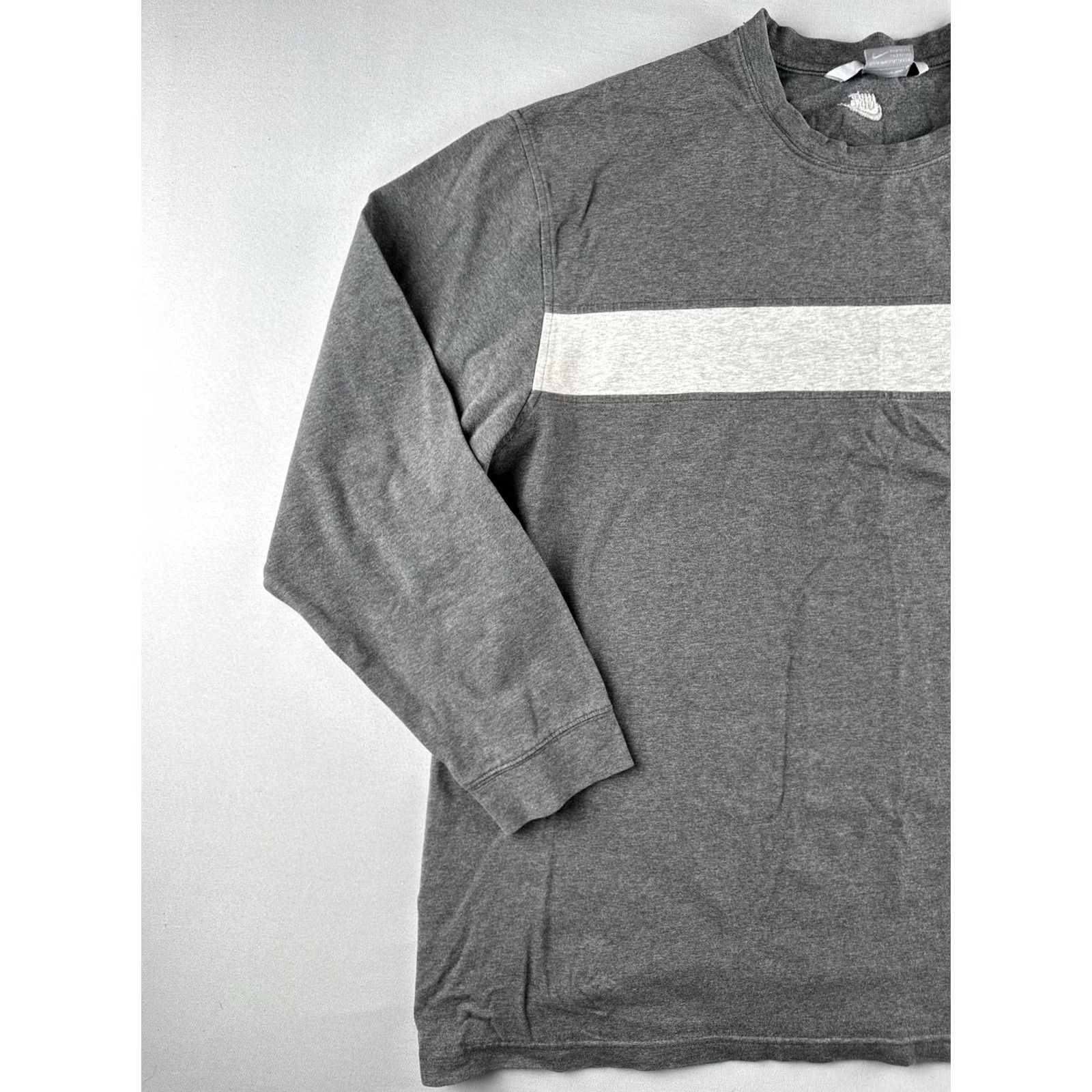 Nike Vintage Nike Swoosh Stripe Long Sleeve Shirt Gray XL Men's T-Shirt Crew Neck Size US XL / EU 56 / 4 - 3 Thumbnail