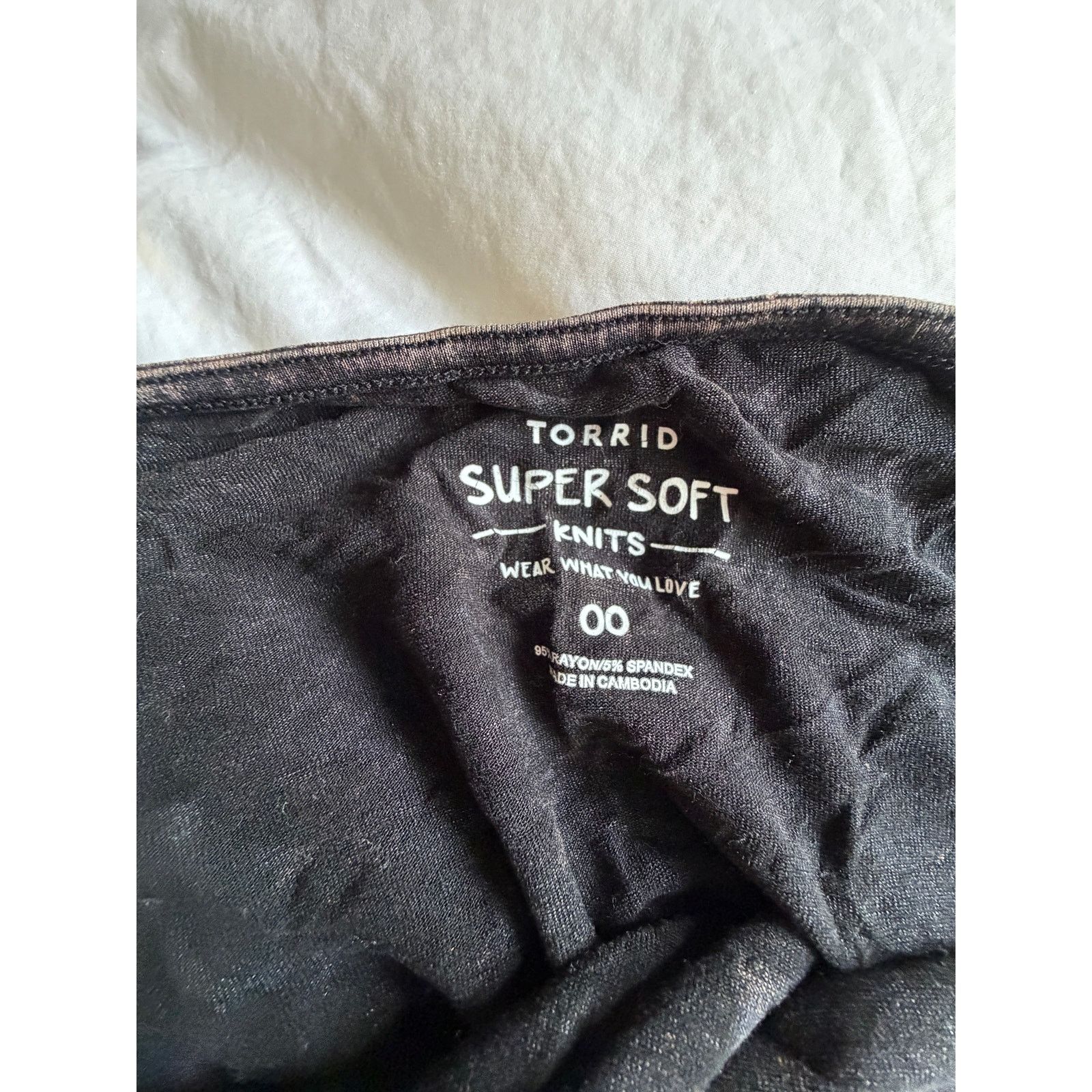Torrid Torrid Relaxed Fit Super Soft Boatneck Short Sleeve T Sz 00 Size M / US 6-8 / IT 42-44 - 6 Thumbnail