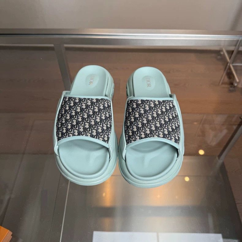 Dior Dior Mint Green SlipOn Sandals Size 41-2506 Size US 9.5 / IT 39.5 - 6 Thumbnail