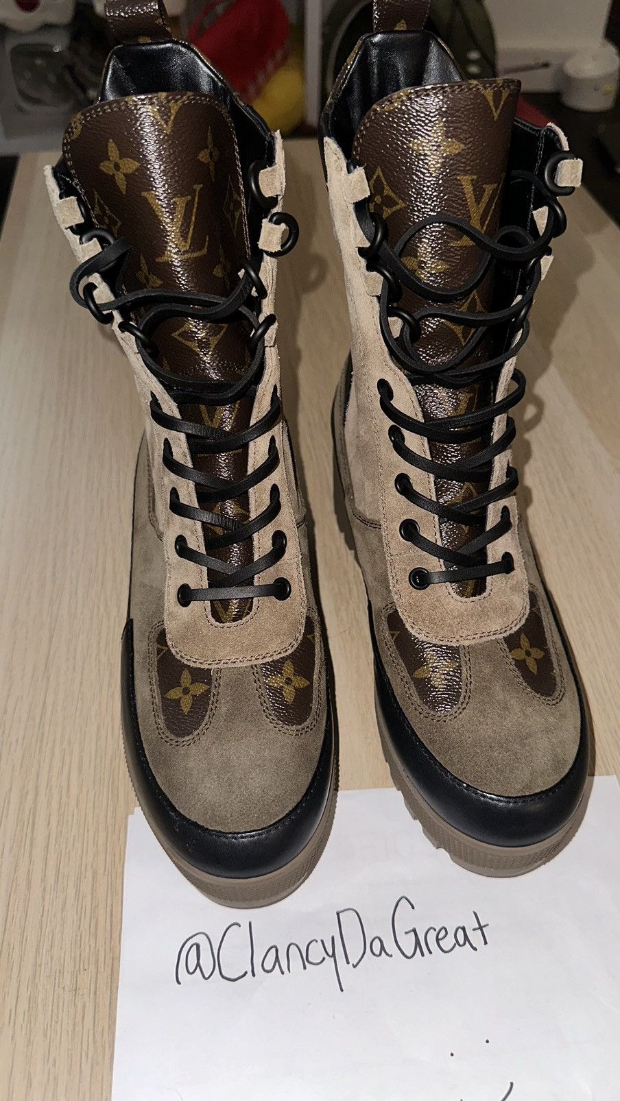 Louis Vuitton Louis Vuitton Lace up suede Boot Size US 8.5 / IT 38.5 - 1 Thumbnail
