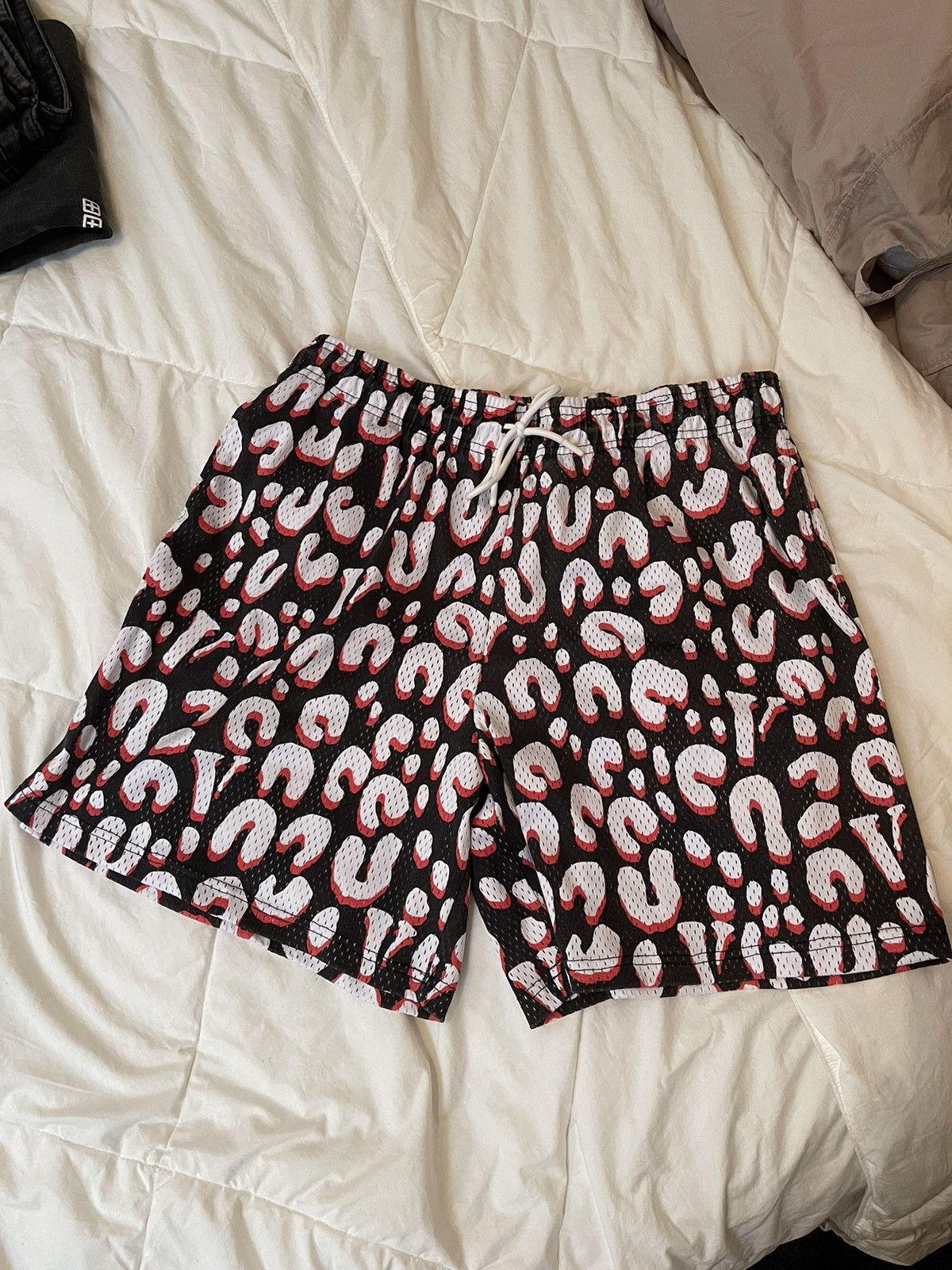 Vlone Vlone Mesh Cheetah Shorts BRAND NEW Size US 35 - 1 Thumbnail