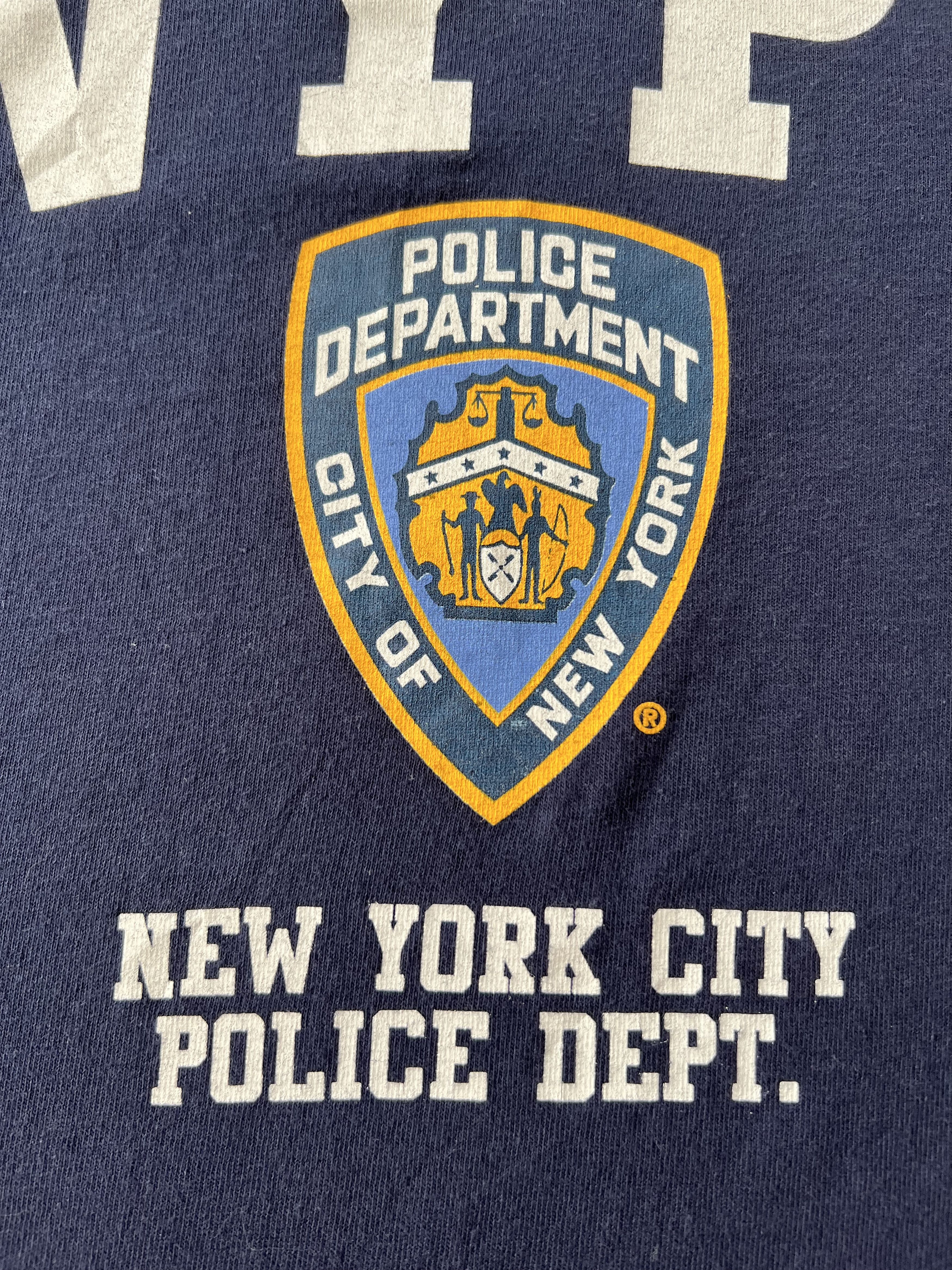 Vintage Vintage 2009 NYPD New York City Police Dept Navy T-shirt Size US L / EU 52-54 / 3 - 5 Thumbnail
