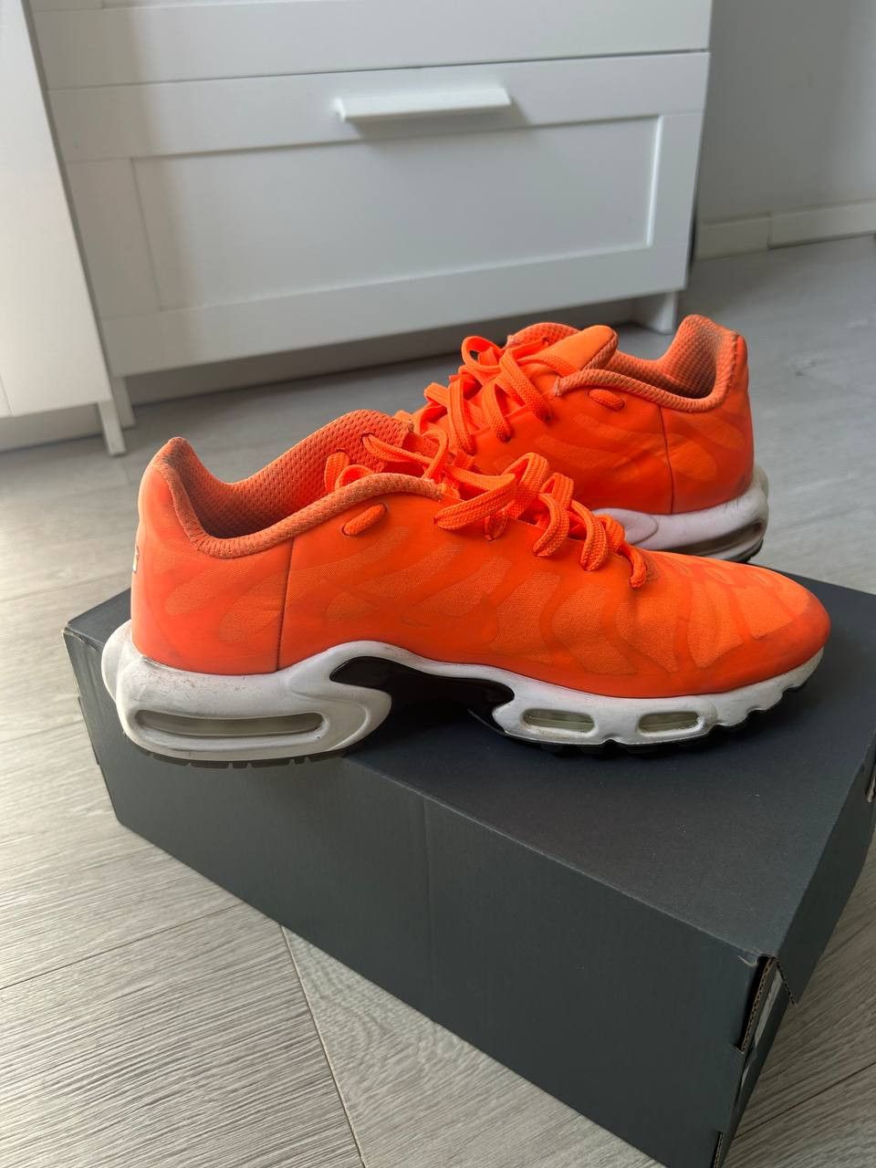 Nike Nike Air Max Plus Big Logo Size US 8.5 / EU 41-42 - 4 Thumbnail