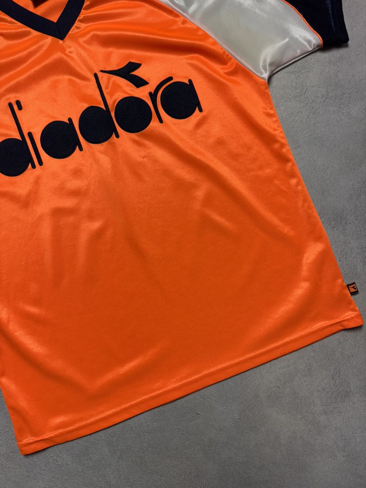 Diadora 1990s Vintage Diadora Football Shirt Soccer Jersey Big Logo Size US S / EU 44-46 / 1 - 4 Thumbnail