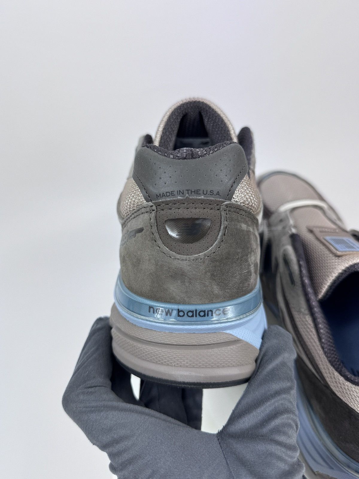 Auralee × New Balance MIUSA 990 V4 AURALEE GREY SNEAKERS Size US 11.5 / EU 44-45 - 5 Thumbnail