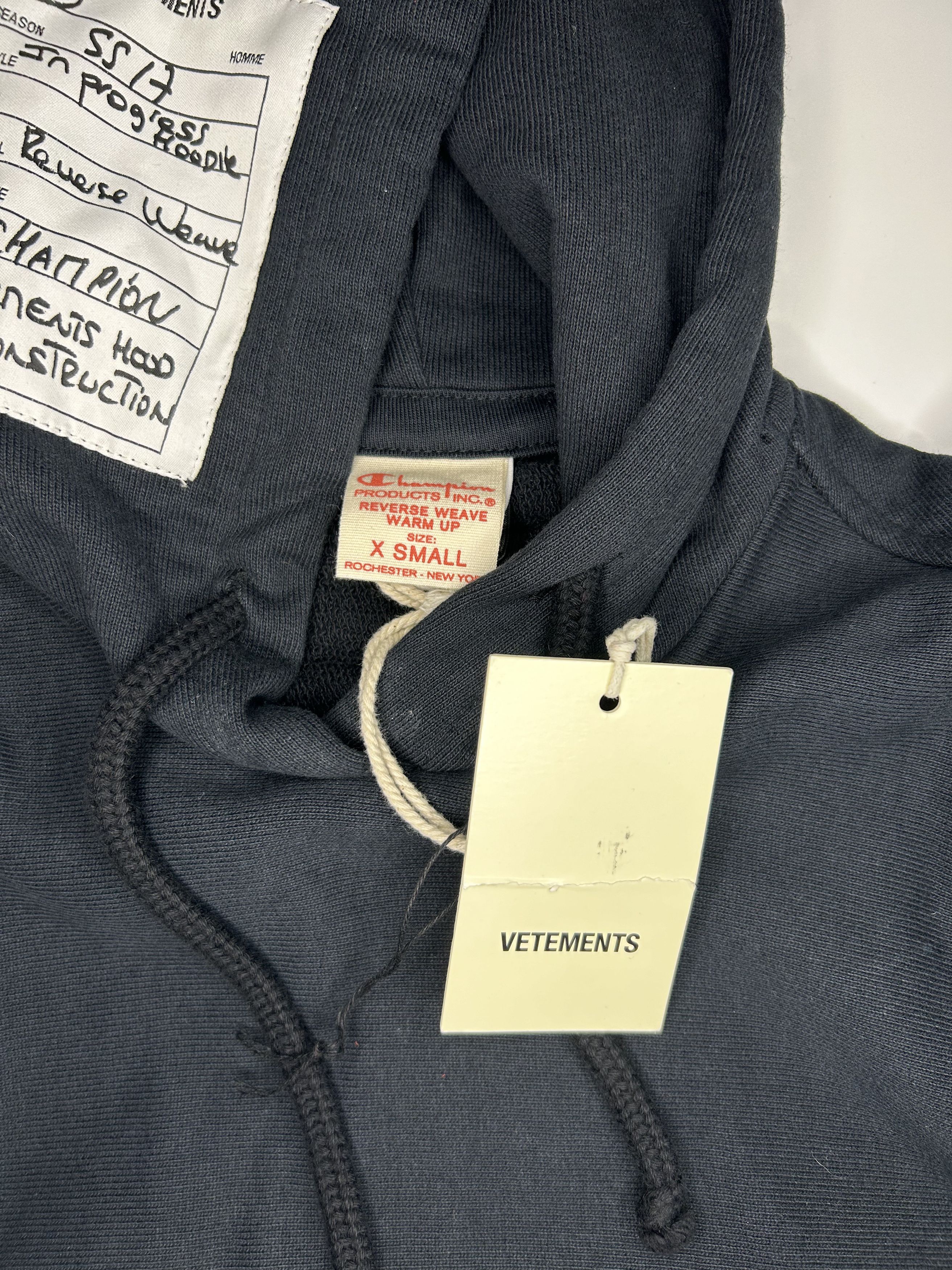 Champion × Vetements Vetements x Champion Hoodie SS17 (1438 Champion × Vetements Vetements x Champion Hoodie SS17 (1438