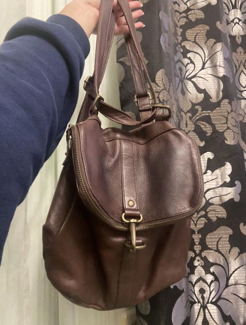FatFace FatFace Heritage Oiled Leather Backpack Transformer Bag Size ONE SIZE - 5 Thumbnail