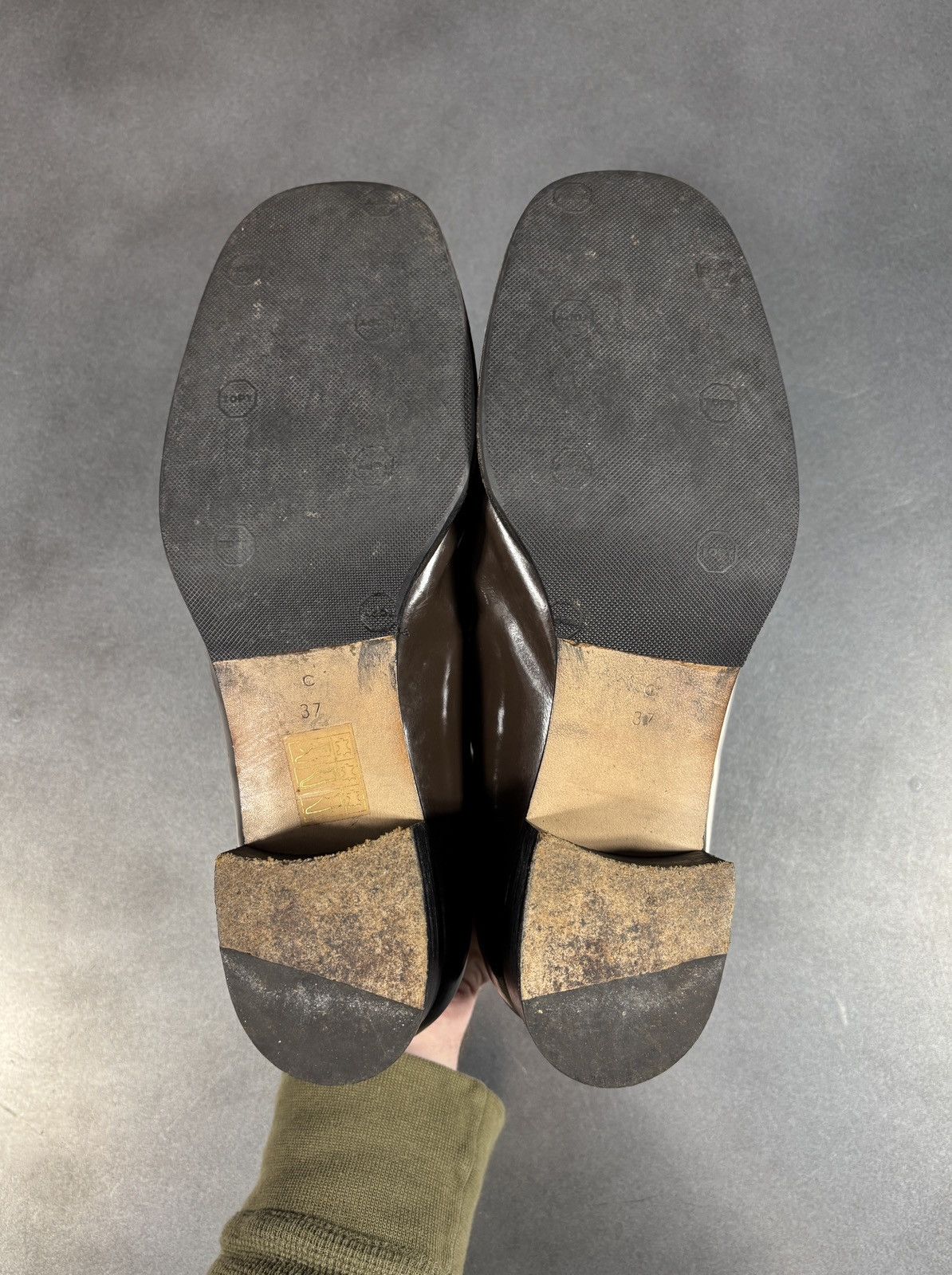 Gucci Vintage Gucci Horsebit Loafers 90s Tom Ford Pony Hair 2000s Size US 7 / IT 37 - 12 Thumbnail