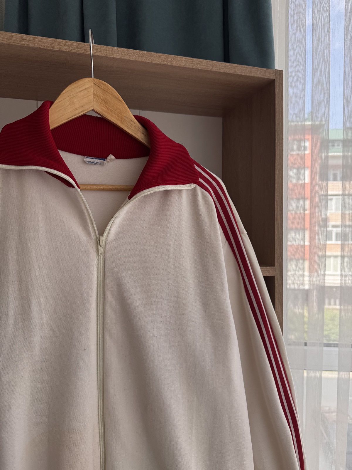 Adidas × Japanese Brand × Vintage Vintage Adidas Beige Streetwear Made in Yugoslavia Jacket Size US S / EU 44-46 / 1 - 3 Thumbnail