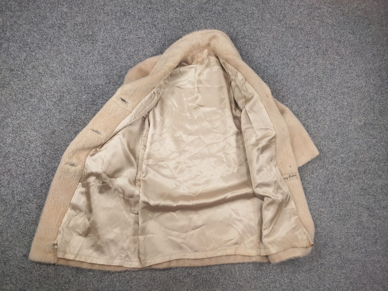 Vintage Vintage 1950's/60's Luxury Mohair fuzzy Beige Coat Jacket Size M / US 6-8 / IT 42-44 - 14 Thumbnail