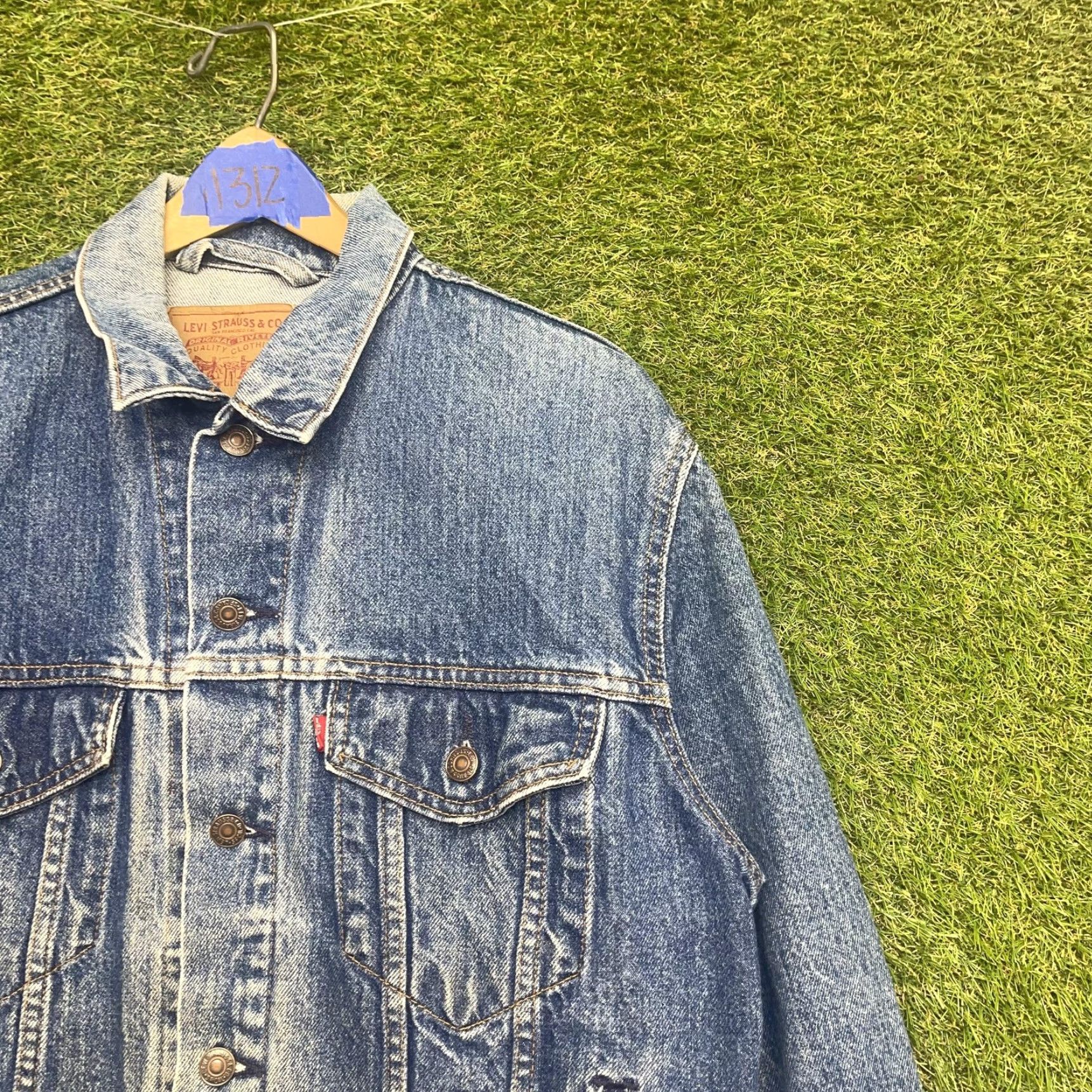 Levi's VINTAGE Levi's Jacket Mens 40 Blue Denim Made USA Bomber Trucker 70506-0216 90s Size US XXS / EU 40 - 2 Thumbnail