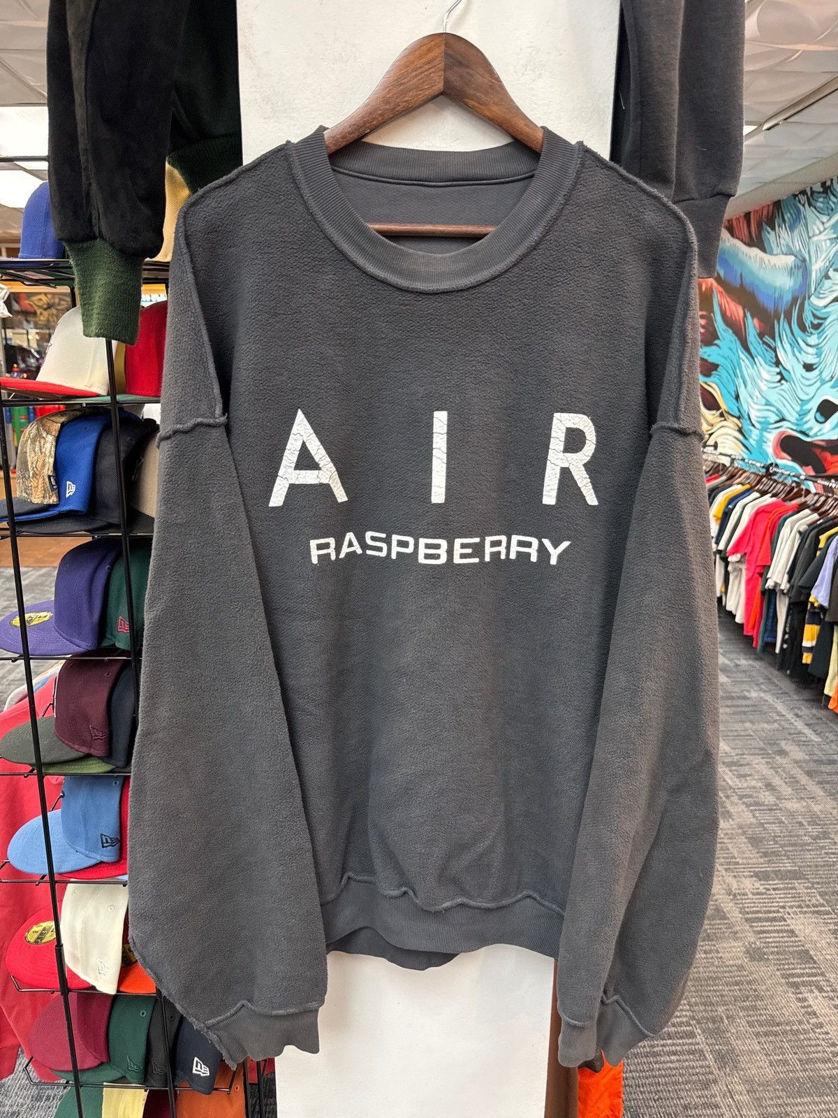 The GV Gallery GV Air Raspberry Crewneck Size US XL / EU 56 / 4 - 1 Thumbnail