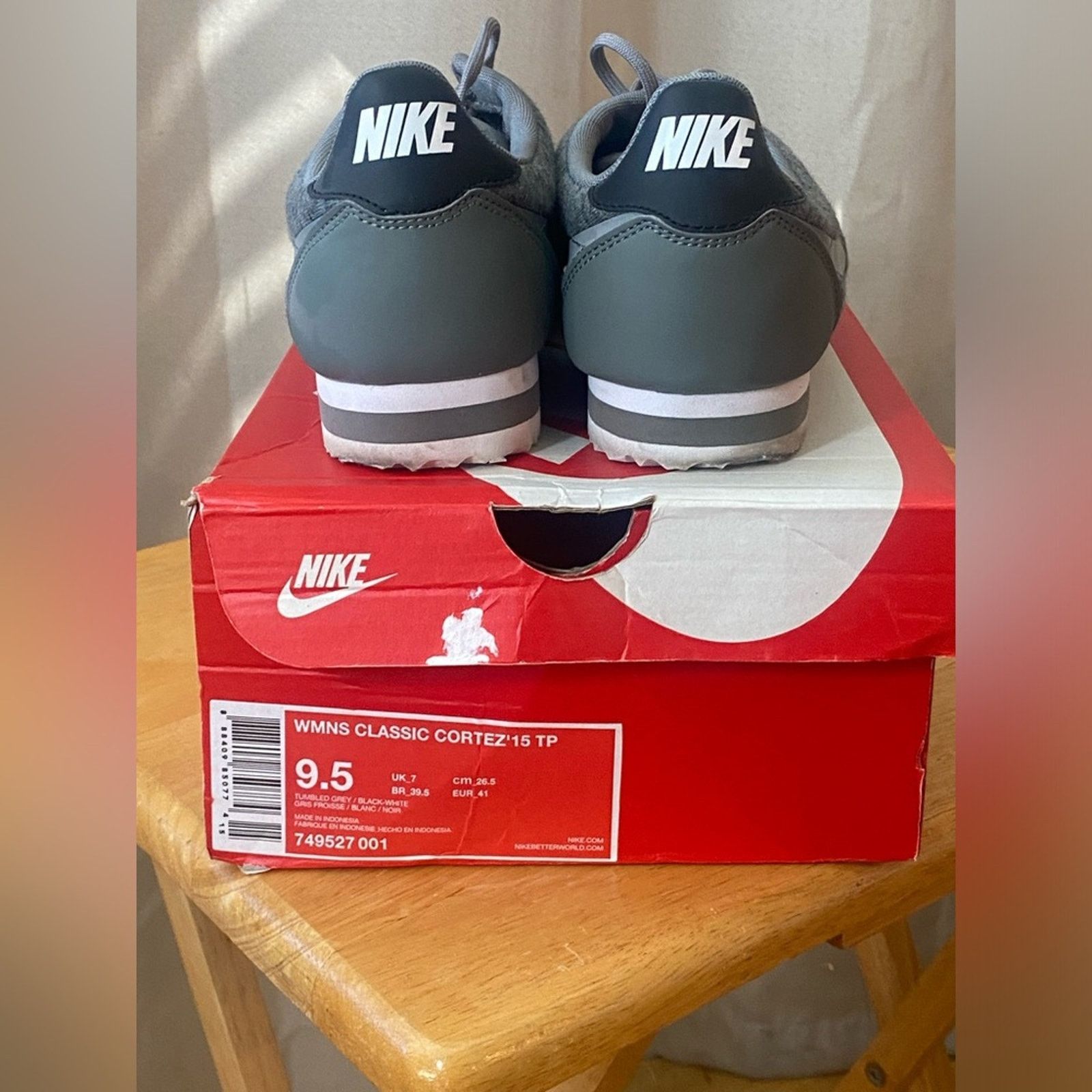 Nike Nike Womens Classic Cortez ‘15 TP Tumbled Grey w 9.5 Size US 9.5 / IT 39.5 - 9 Thumbnail