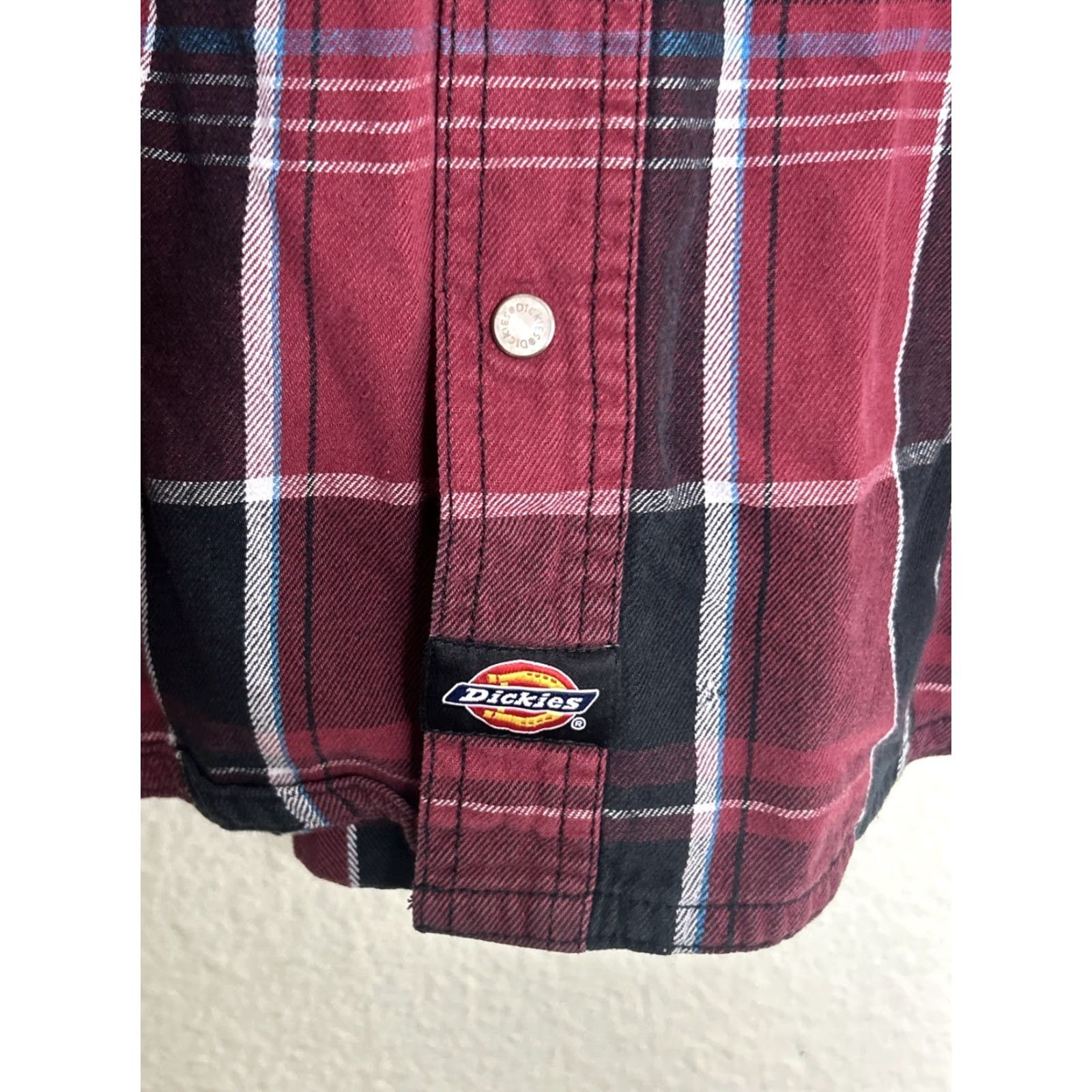 Dickies Dickies Mens XL Long Sleeve Pearl Snap Shirt Burgundy Plaid Flannel Cotton Size US XL / EU 56 / 4 - 6 Thumbnail