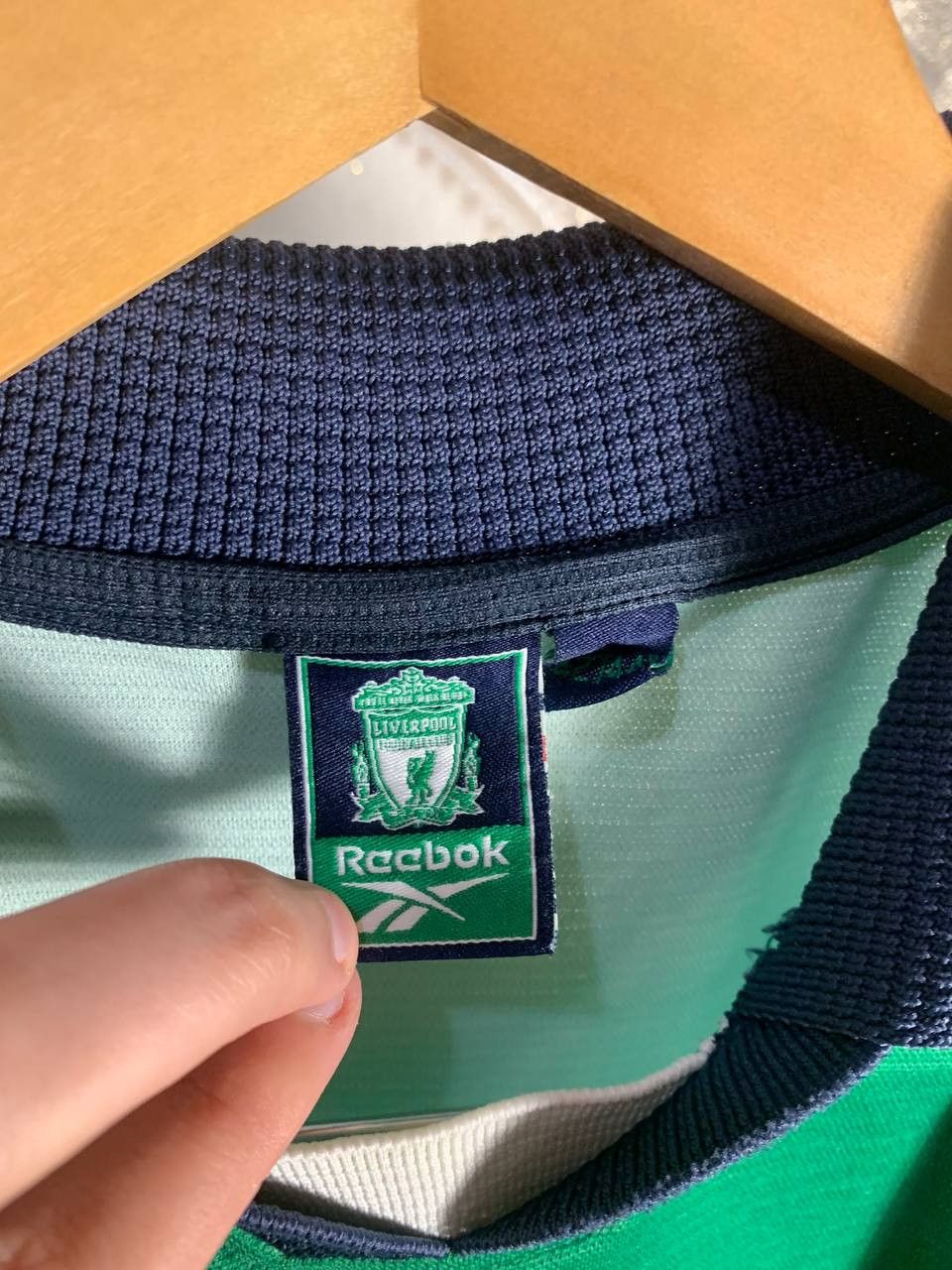 Reebok Vintage Reebok FC Liverpool England Soccer Jersey Retro Size US L / EU 52-54 / 3 - 3 Thumbnail