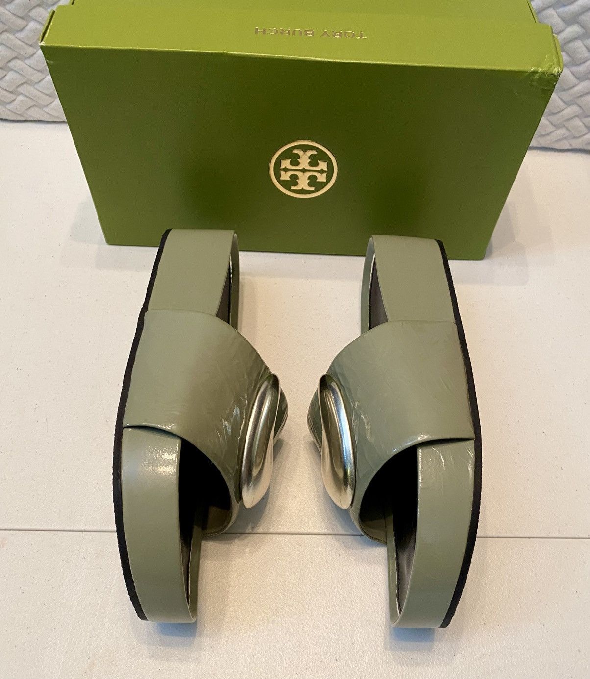 Tory Burch Tory Burch Patos Slide Crinkle Leather Metal Plate 10.5 NIB Size US 10.5 / IT 40.5 - 5 Thumbnail