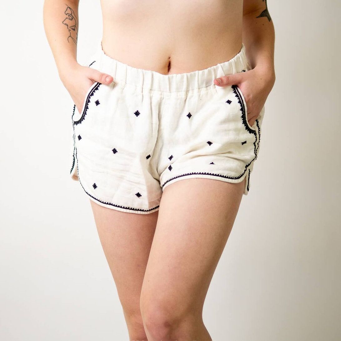 Madewell Madewell White Shorts Size 29" - 2 Thumbnail