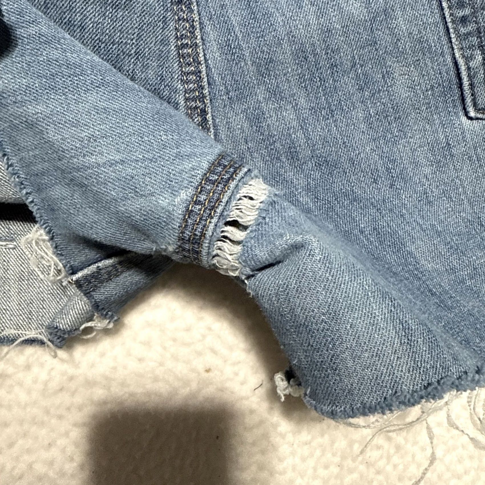 Carhartt Carhartt Jorts Relaxed Fit Cut Off Denim Shorts 38 Men Distressed Blue Jeans Shorts Regular Size 38 Mens Size US 38 / EU 54 - 3 Thumbnail