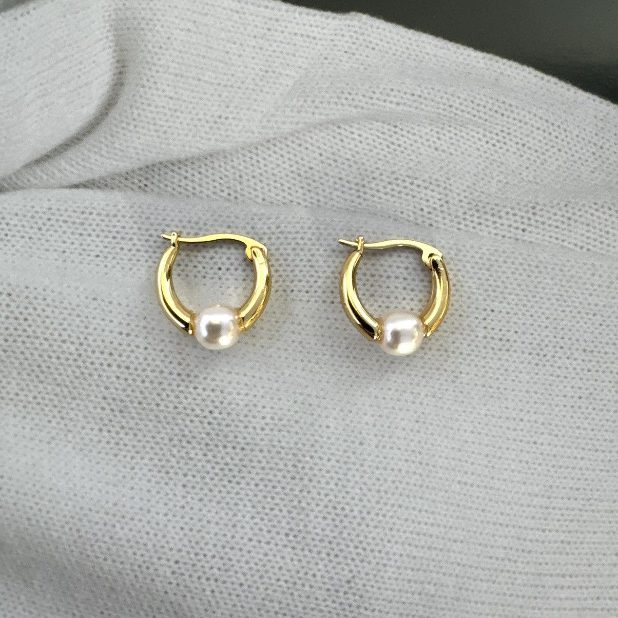 Other White Pearl Gold Hoop Earrings for Women,Pearl Earrings Size ONE SIZE - 1 Thumbnail