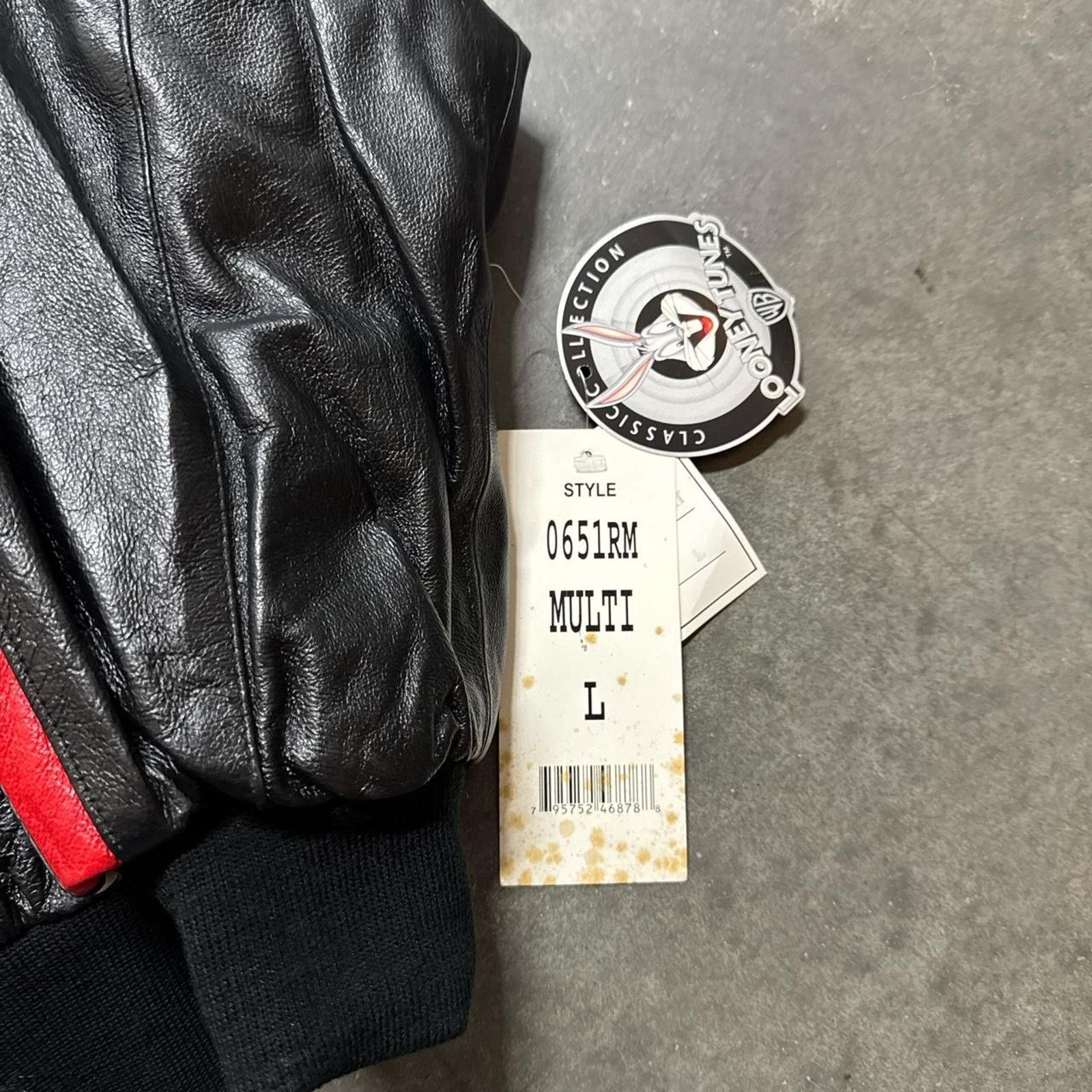 Vintage Vintage TAZ Tasmanian Devil USA Looney Tunes Leather Jacket Size US L / EU 52-54 / 3 - 8 Thumbnail