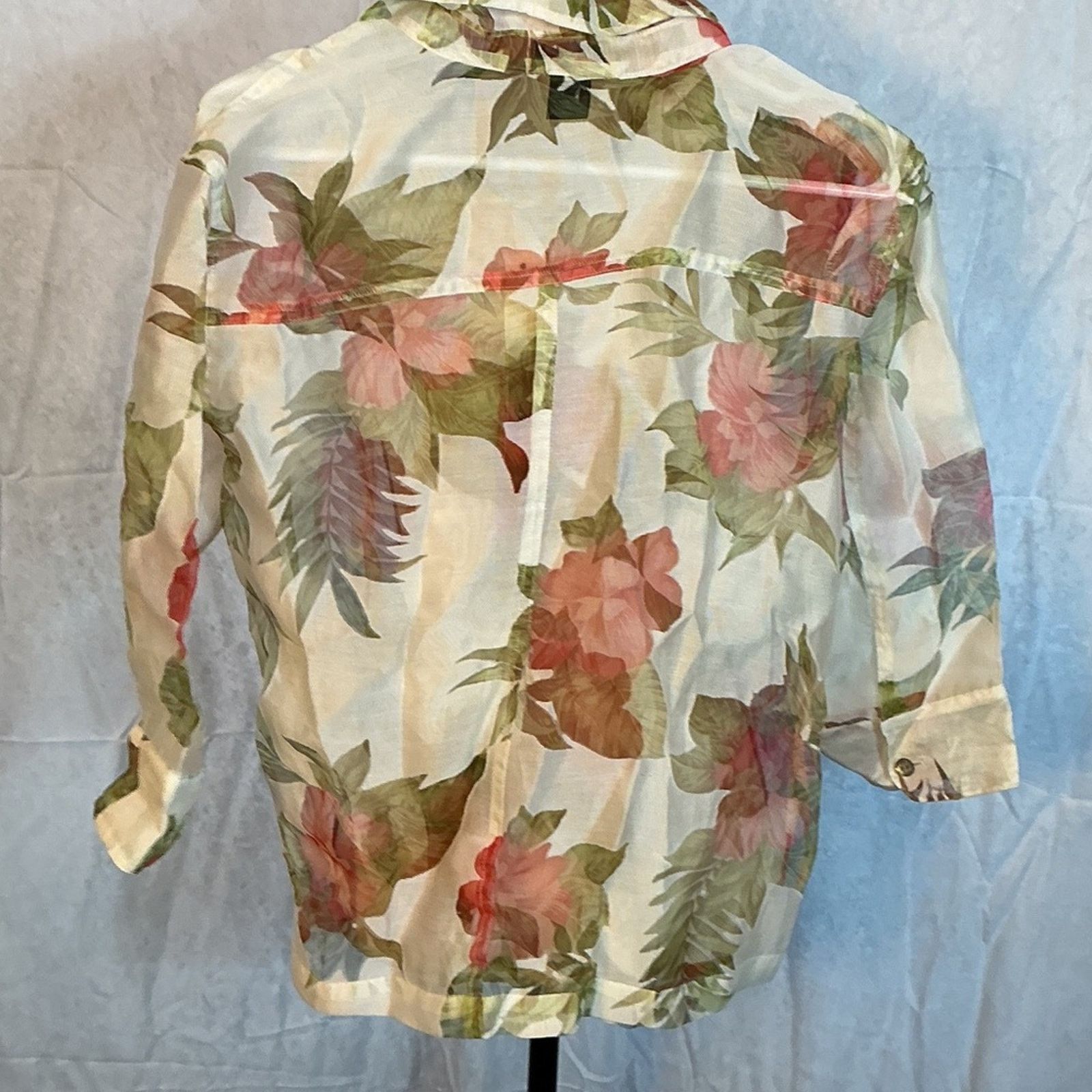 Other West End Sheer Floral Button Up Blouse Womens Medium Size M / US 6-8 / IT 42-44 - 3 Thumbnail