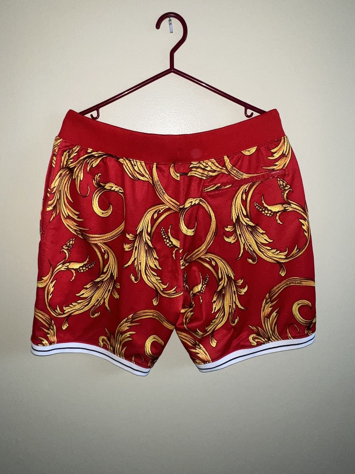 Nike × Supreme Nike foamposite shorts Size US 34 / EU 50 - 2 Thumbnail